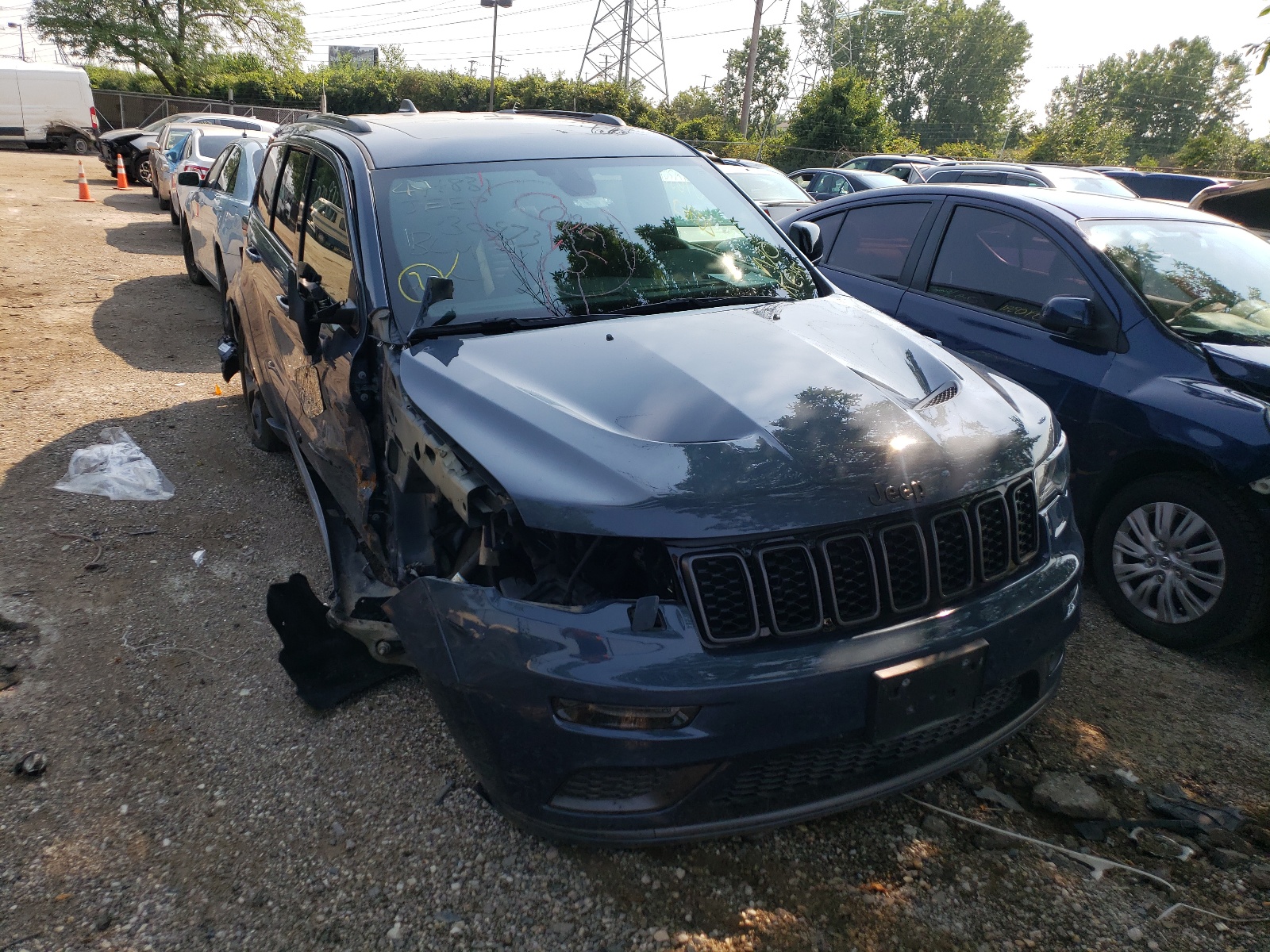 JEEP GRAND CHER 2019 with VIN 1C4RJFBG7KC669076 - Photo from auction