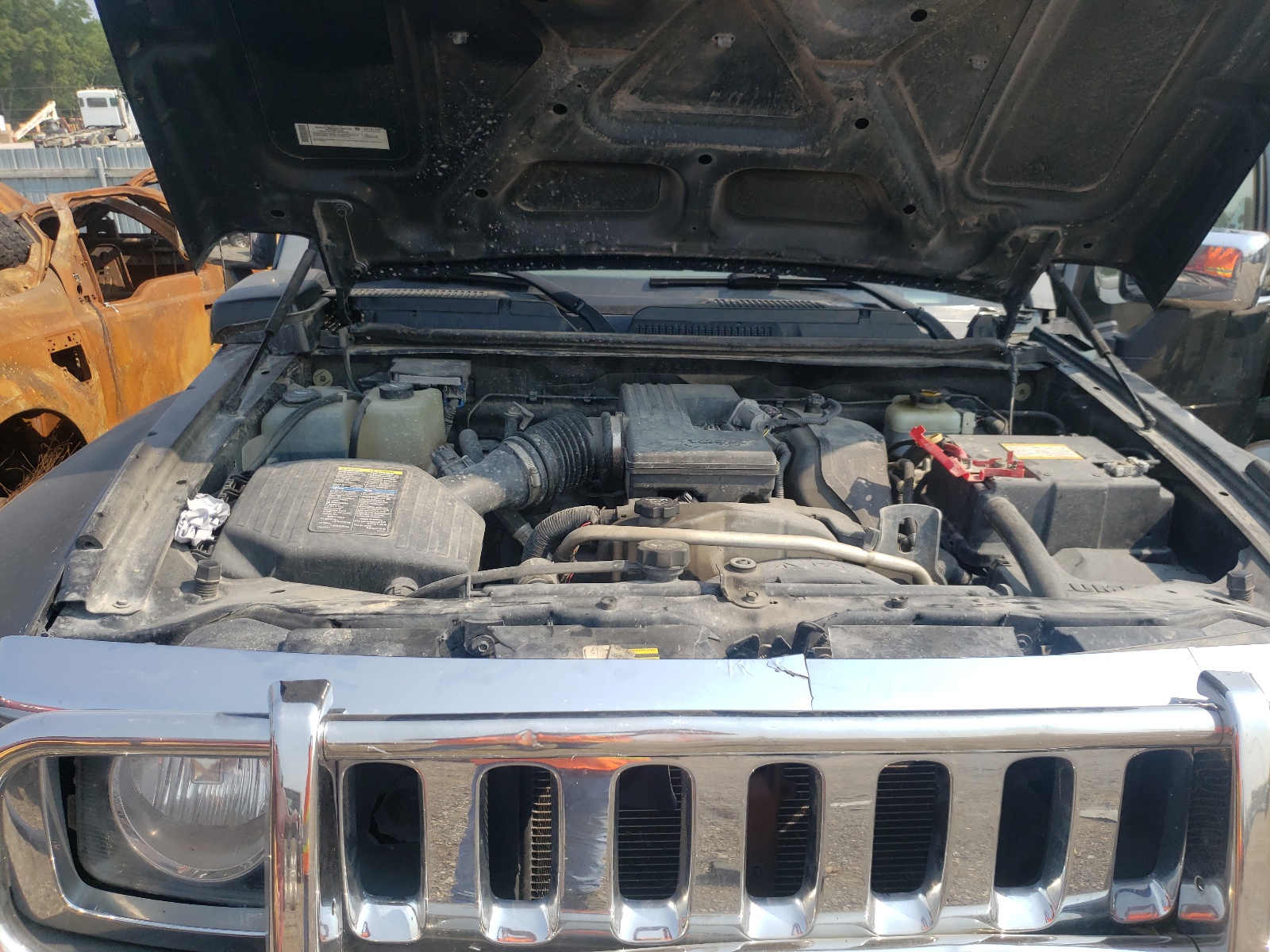 Photo 7 from auction – 2008 HUMMER H3 with VIN 5GTEN13E188143145
