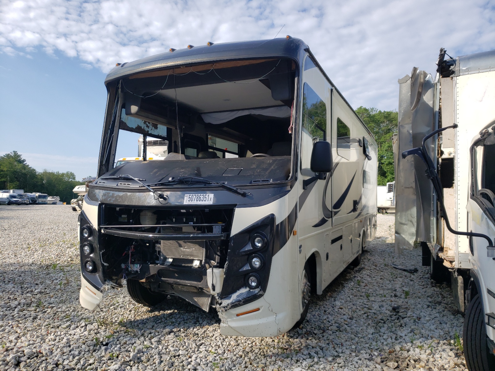 Zdjęcie 2 z aukcji – 2021 JAYC 1206CAMPER z VIN 1F65F5DNXL0A06872