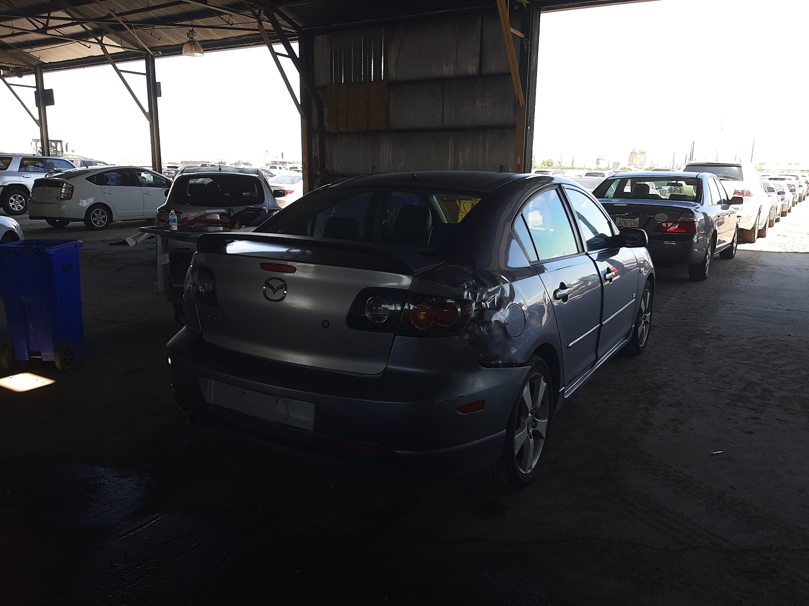 Zdjęcie 4 z aukcji – 2006 MAZDA 3 S z VIN JM1BK323X61412098