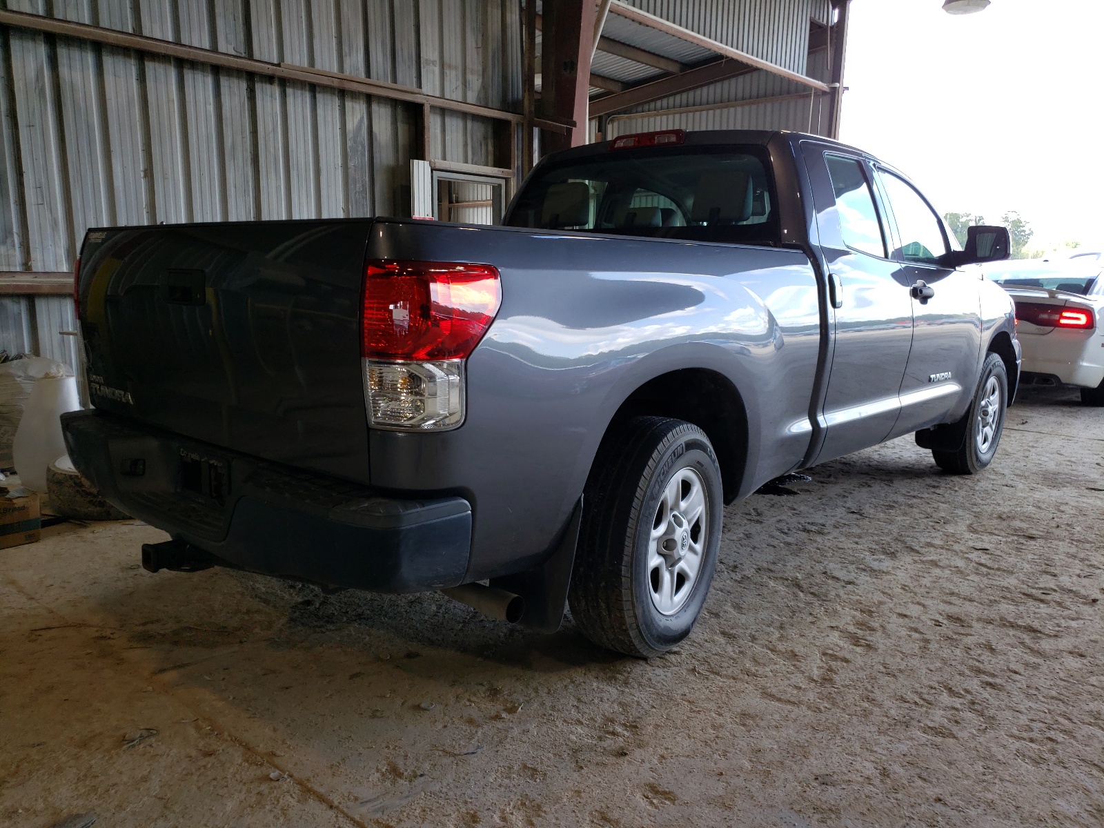 Photo 4 from auction – 2012 TOYOTA TUNDRA DOU with VIN 5TFRM5F12CX042979