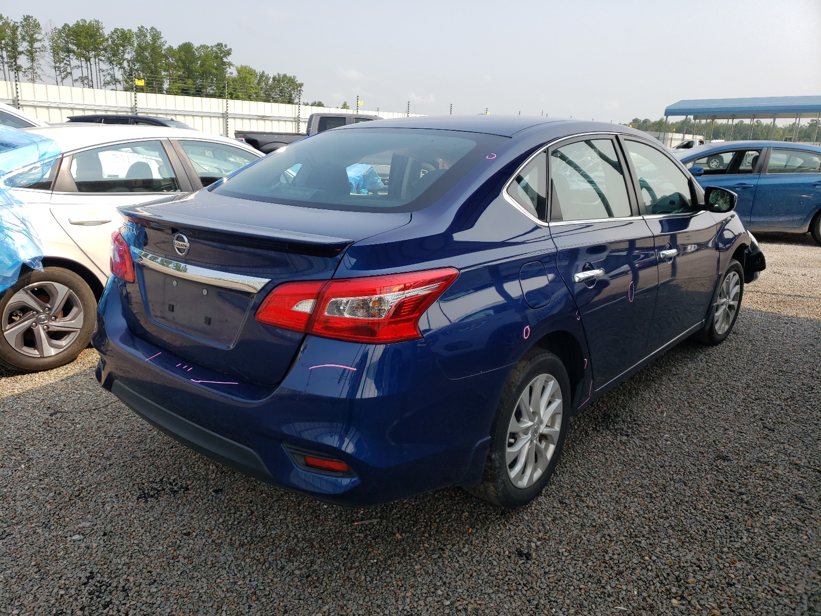 Photo 4 from auction – 2017 NISSAN SENTRA S with VIN 3N1AB7AP7HY261584
