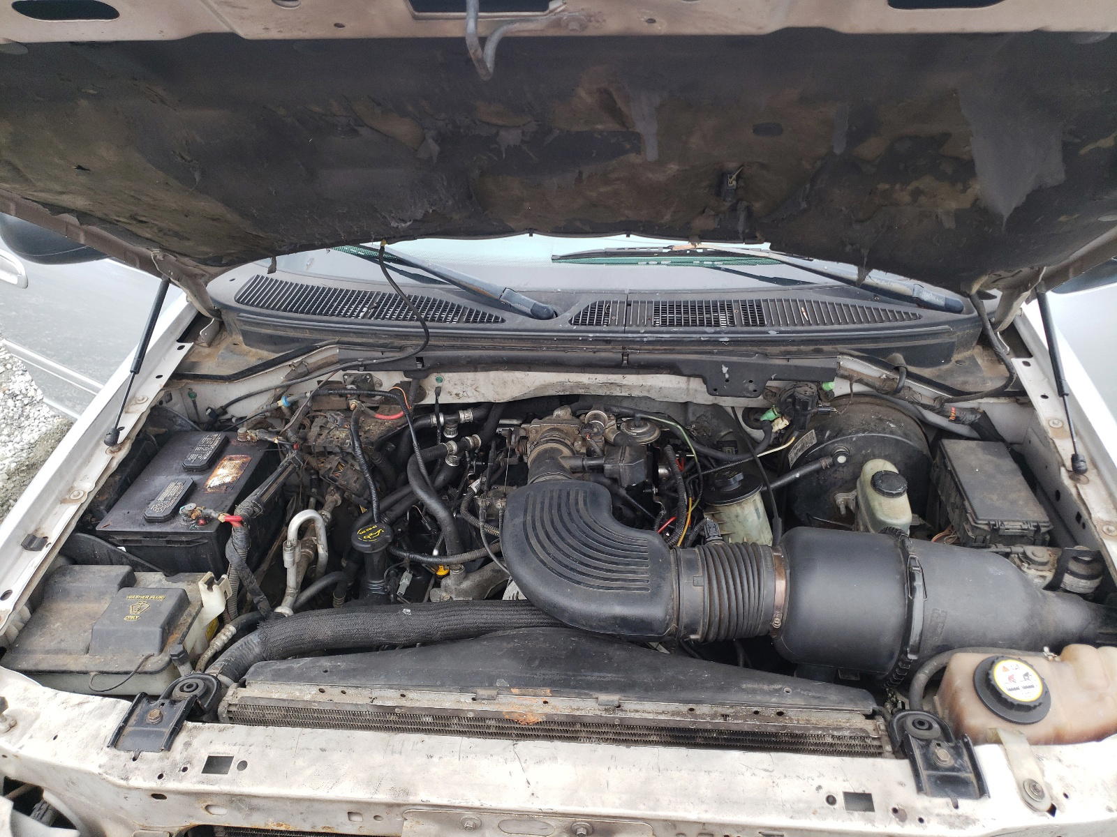Photo 7 from auction – 2002 FORD EXPEDITION with VIN 1FMRU15W12LA93185