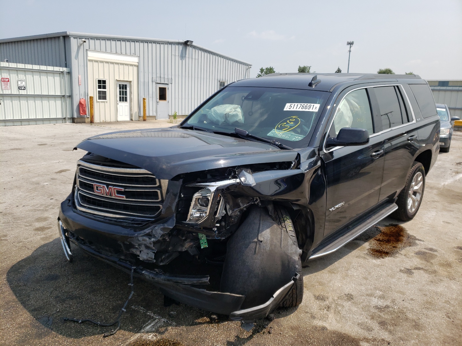 Photo 2 from auction – 2018 GMC YUKON SLE with VIN 1GKS2AKC6JR302409