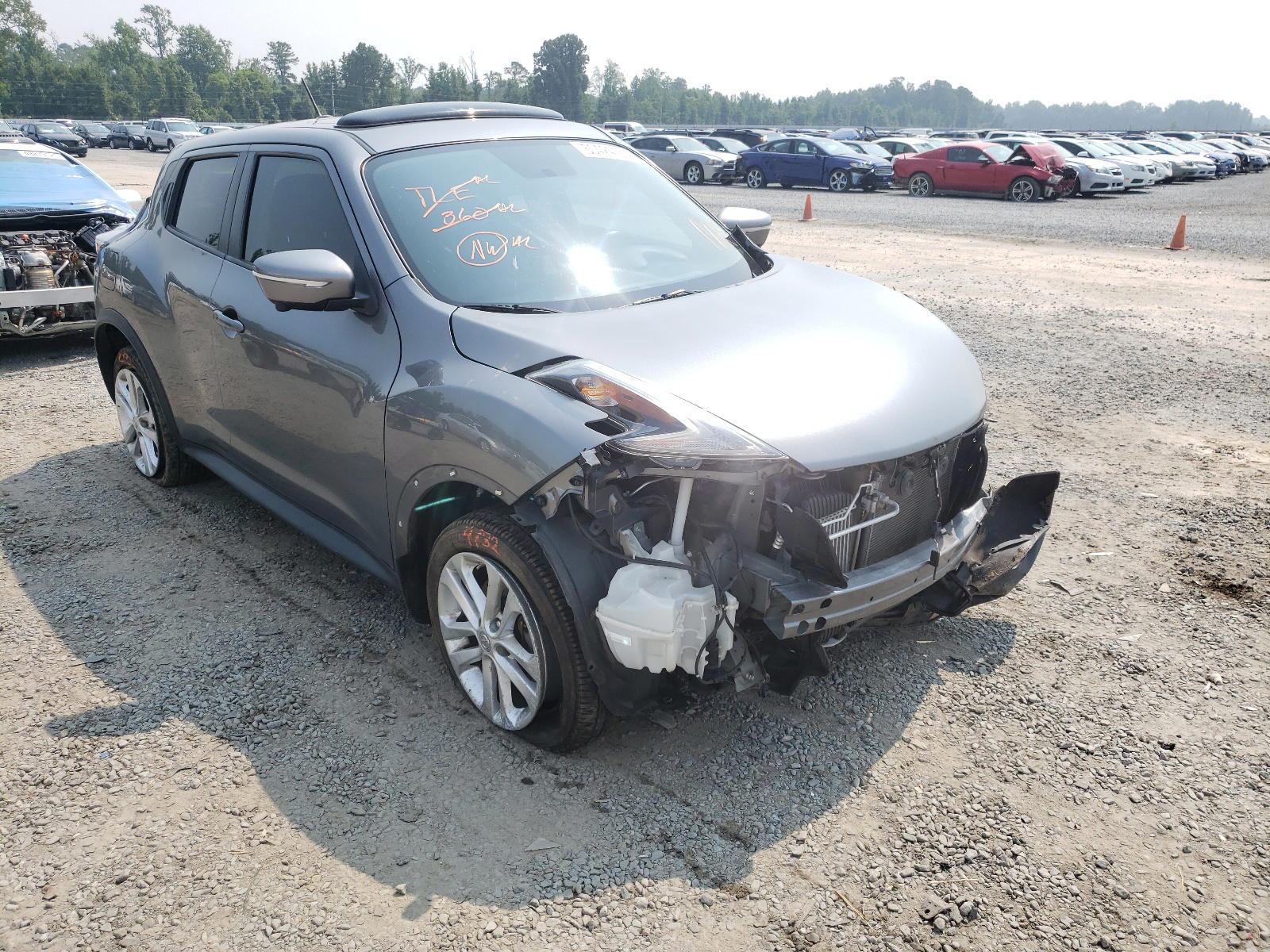 NISSAN JUKE S 2015 with VIN JN8AF5MR8FT500458 - Photo from auction