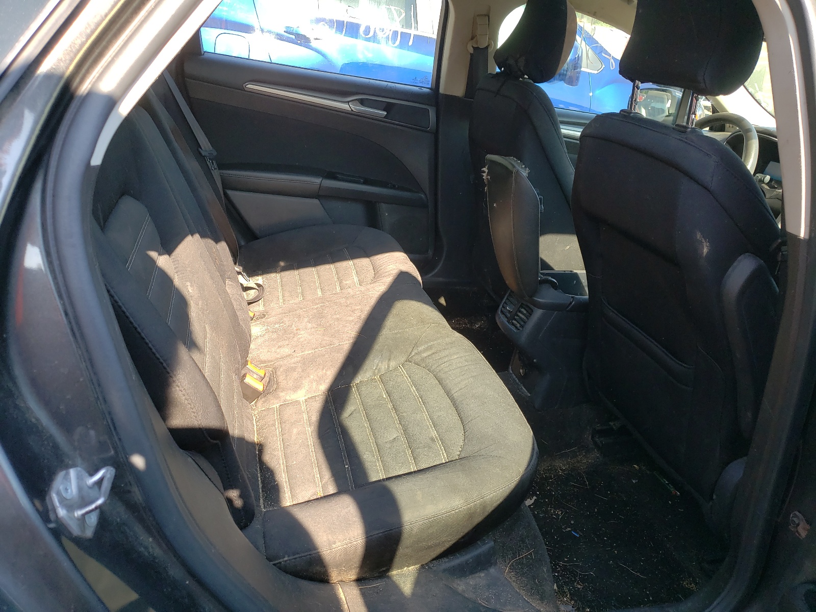 Photo 6 from auction – 2015 FORD FUSION SE with VIN 3FA6P0H7XFR210238