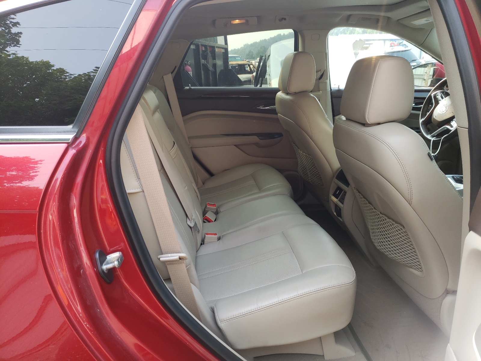 Photo 6 from auction – 2014 CADILLAC SRX LUXURY with VIN 3GYFNBE35ES581256