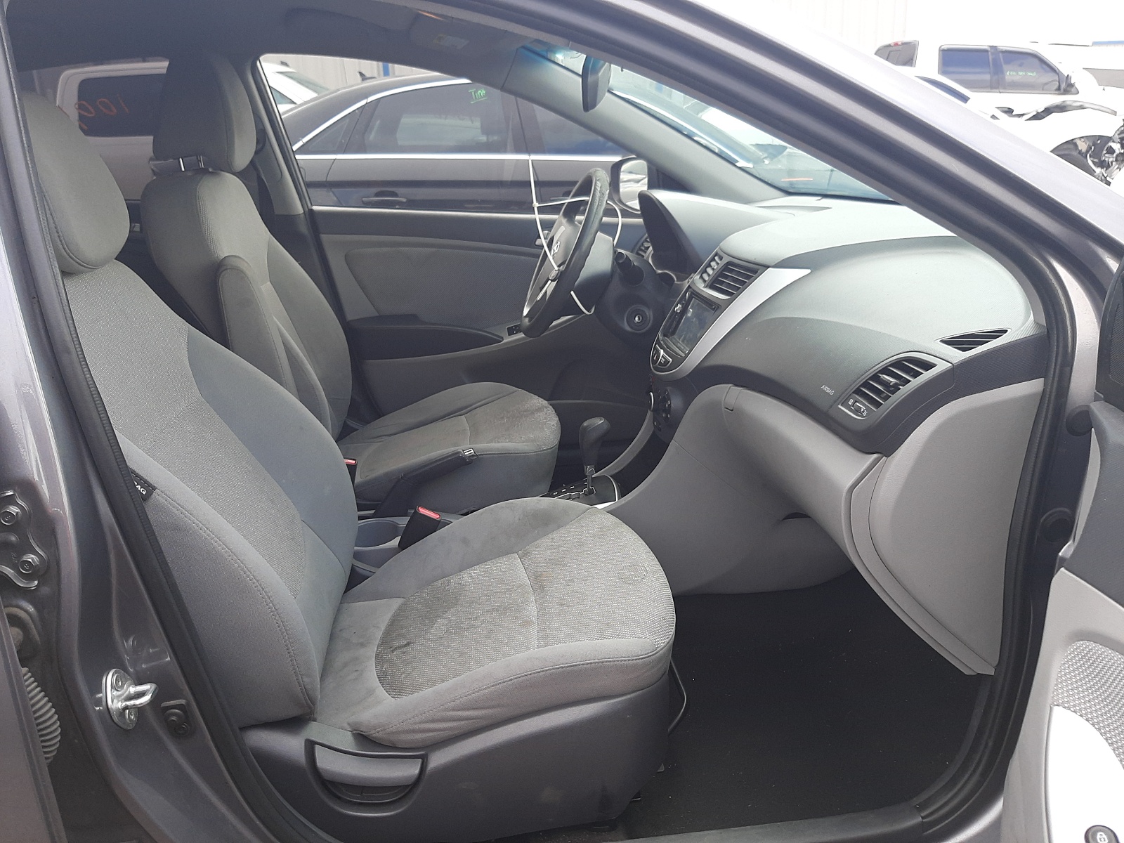 Photo 19 from auction – 2013 HYUNDAI ACCENT GLS with VIN KMHCT4AE5DU496834