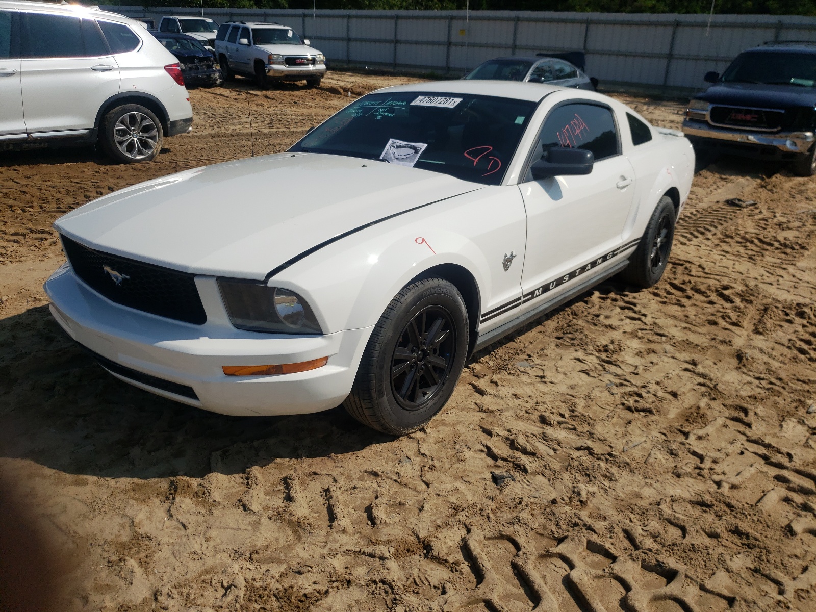 Photo 2 from auction – 2009 FORD MUSTANG with VIN 1ZVHT80N895115155