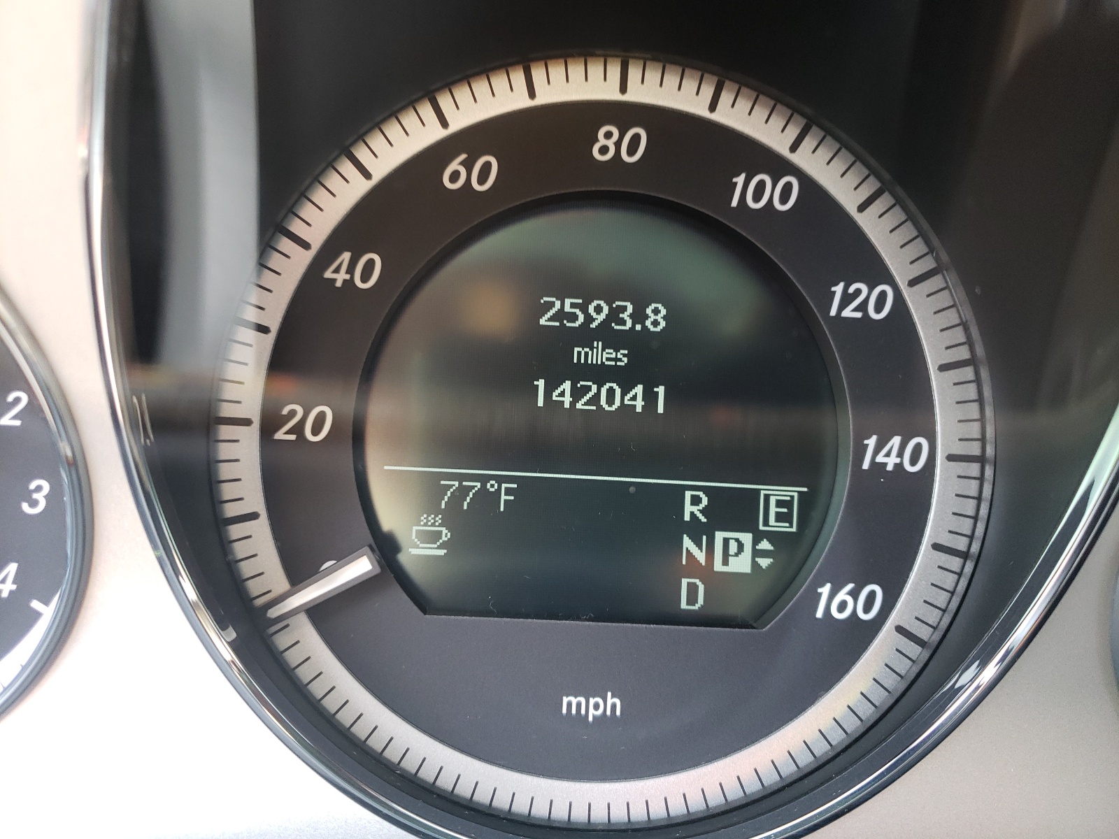 Photo 8 from auction – 2011 MERCEDES-BENZ E 350 4MAT with VIN WDDHF8HB0BA429356
