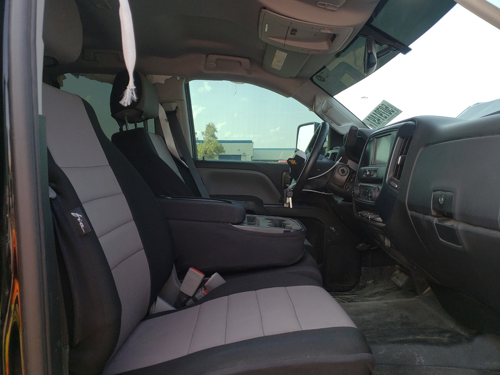 Photo 5 from auction – 2019 CHEVROLET SILVERADO with VIN 2GC2KREG0K1110647