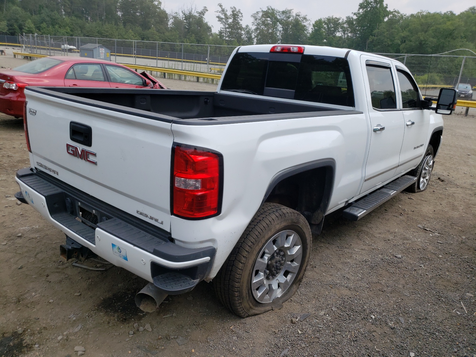 Photo 4 from auction – 2017 GMC SIERRA K25 with VIN 1GT12UEY1HF226237