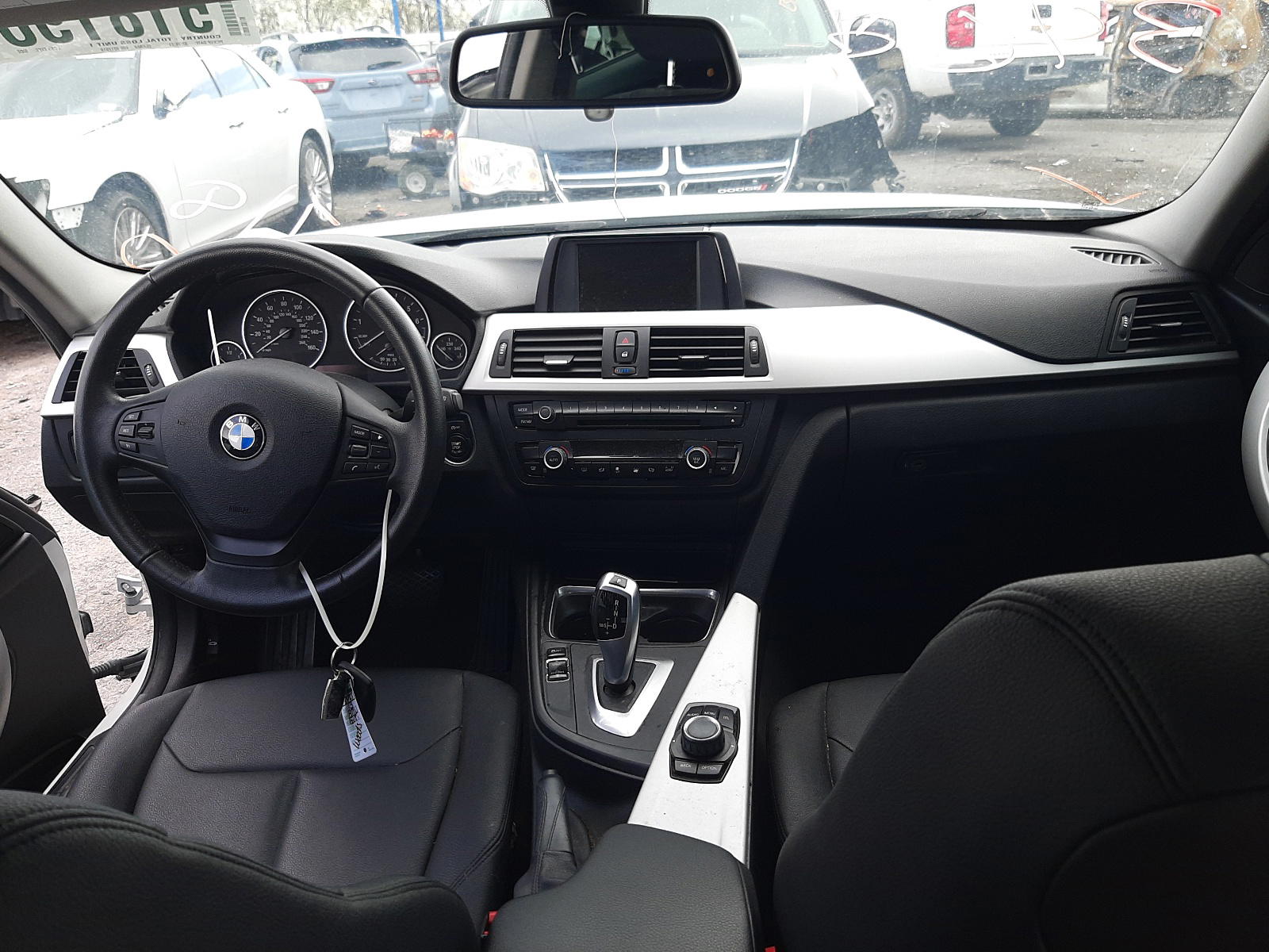 Photo 9 from auction – 2013 BMW 328 I with VIN WBA3A5C51DF602954