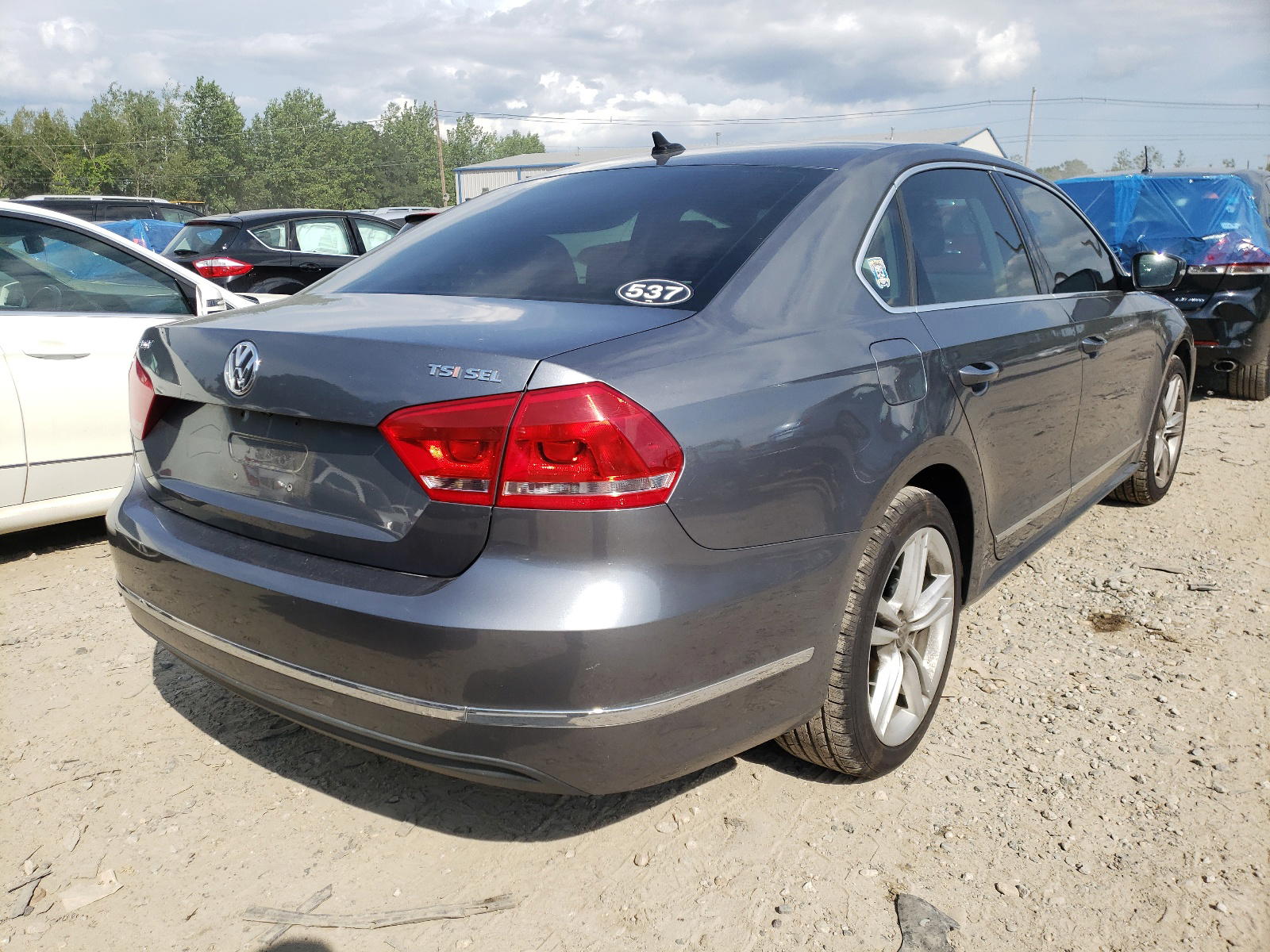Photo 4 from auction – 2014 VOLKSWAGEN PASSAT SEL with VIN 1VWCT7A33EC003886