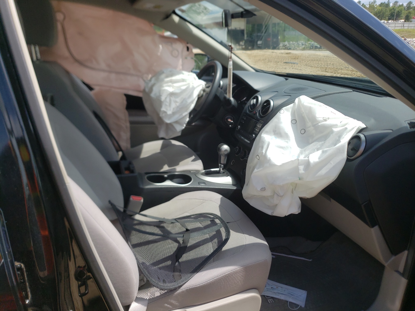 Photo 5 from auction – 2013 NISSAN ROGUE S with VIN JN8AS5MTXDW019291