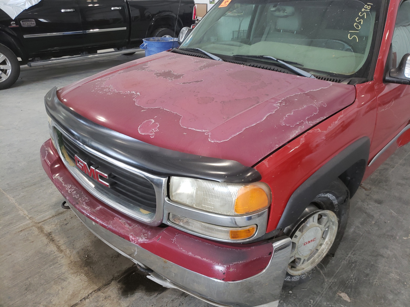 Photo 10 from auction – 2001 GMC NEW SIERRA with VIN 2GTEK19T111310814