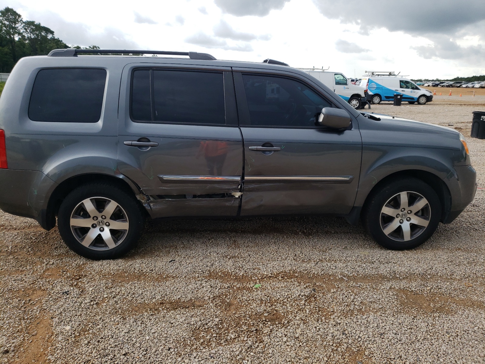Photo 9 from auction – 2013 HONDA PILOT TOUR with VIN 5FNYF3H93DB004279
