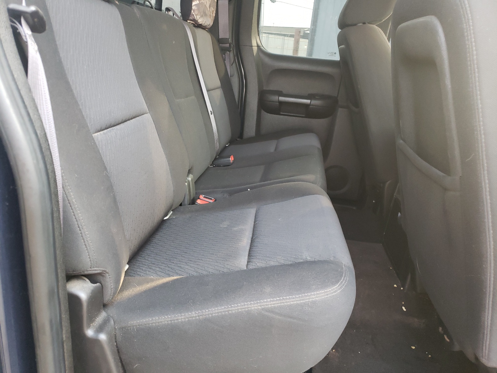 Photo 6 from auction – 2011 CHEVROLET SILVERADO with VIN 1GCRKSE30BZ310230