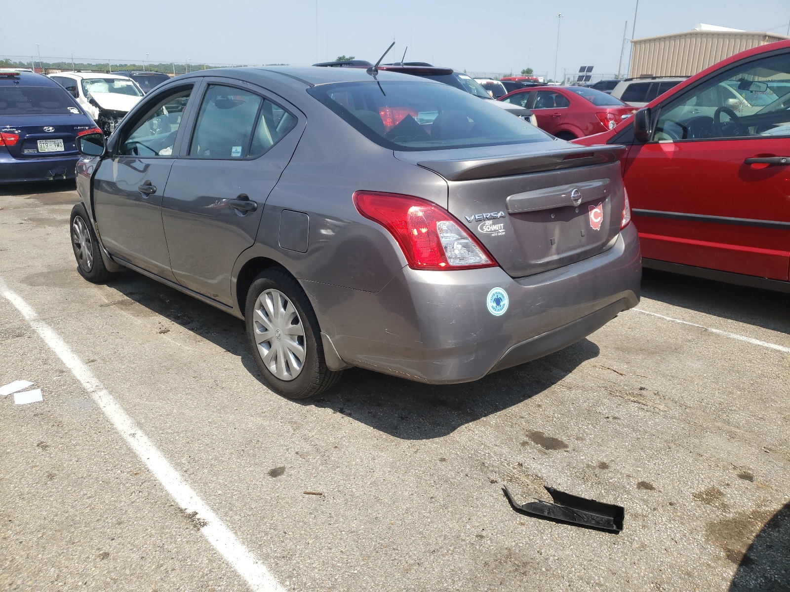 Photo 3 from auction – 2017 NISSAN VERSA S with VIN 3N1CN7AP6HL851837