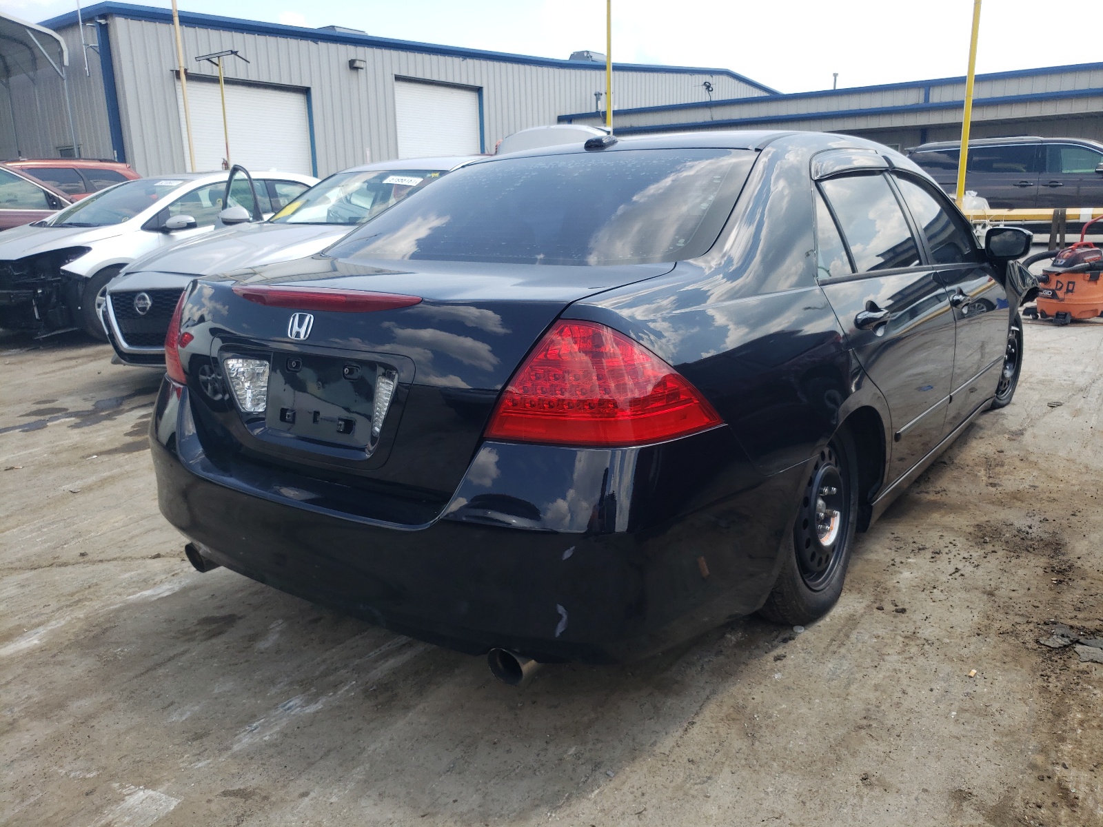 Photo 4 from auction – 2006 HONDA ACCORD EX with VIN 1HGCM66816A041114