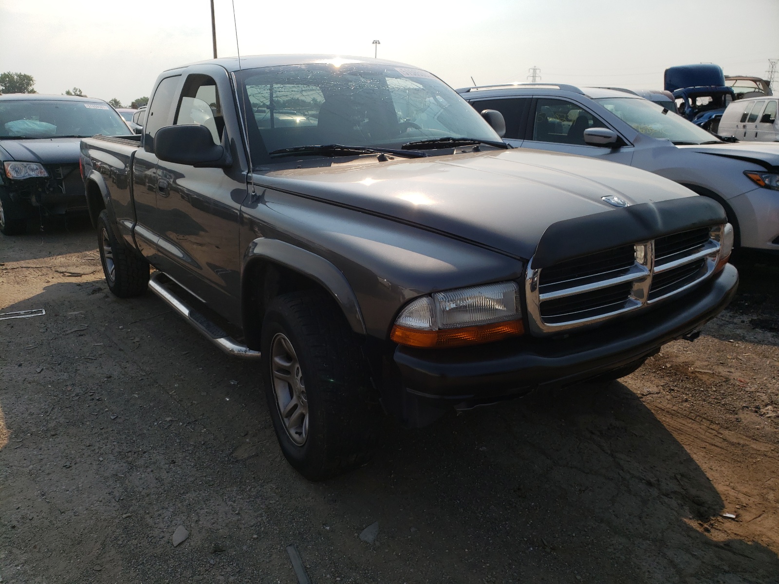 DODGE DAKOTA SPO 2004 with VIN 1D7HG32N24S642888 - Photo from auction