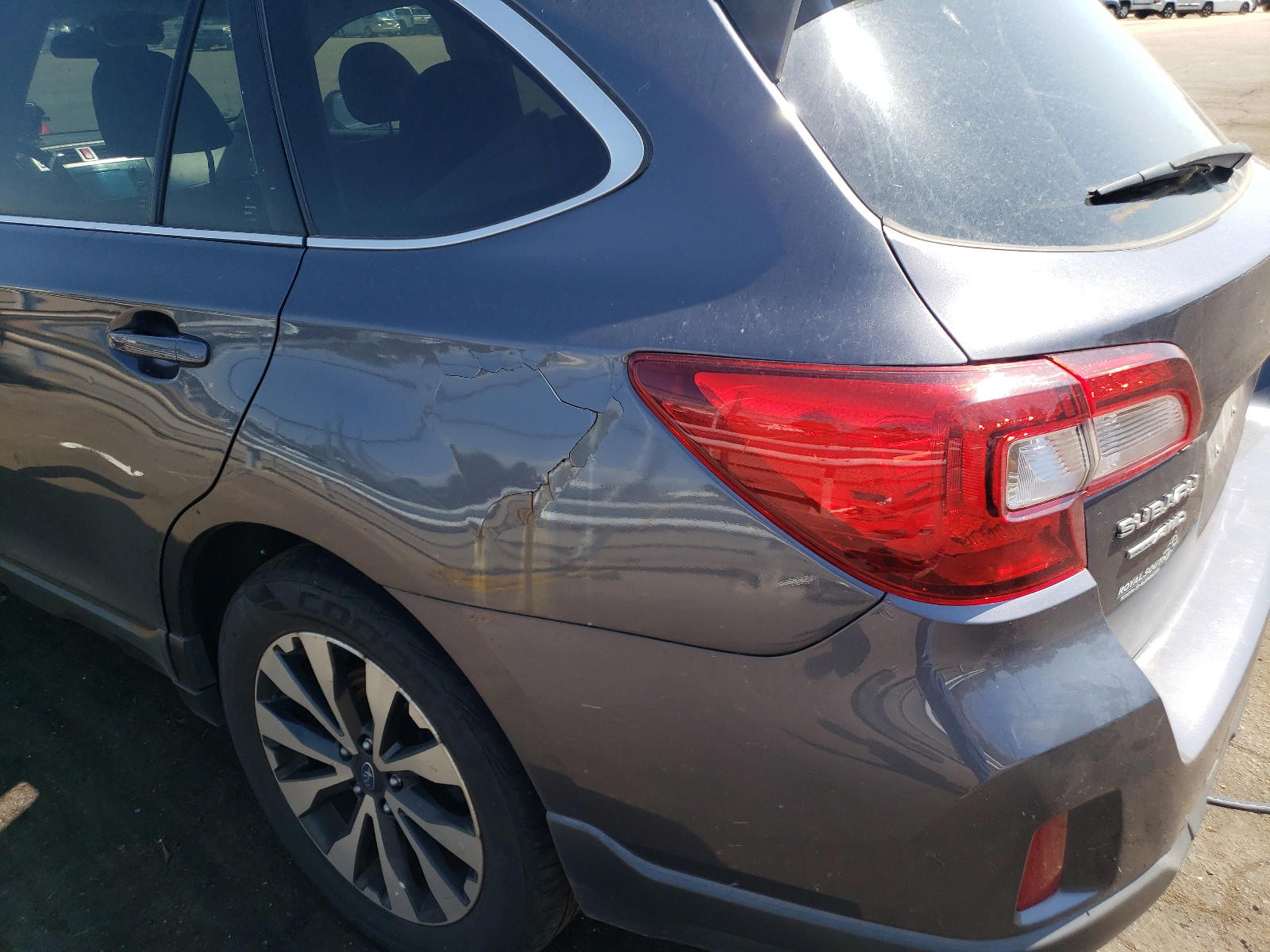 Photo 9 from auction – 2015 SUBARU OUTBACK 2. with VIN 4S4BSBJC6F3329134