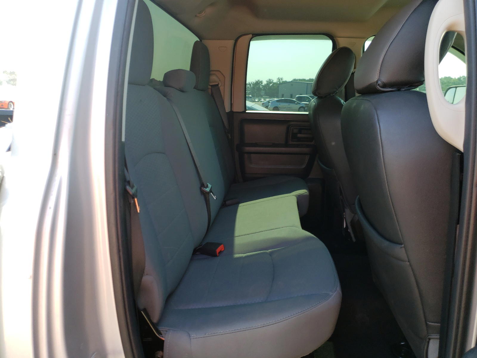 Photo 6 from auction – 2016 RAM 1500 ST with VIN 1C6RR6FT3GS324289