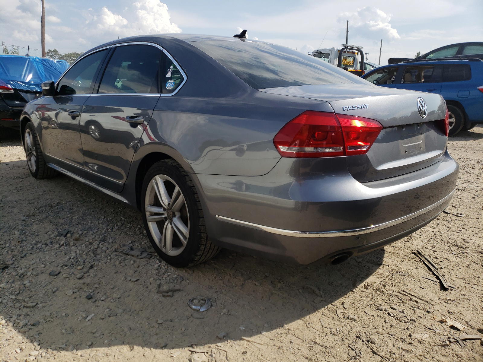 Photo 3 from auction – 2014 VOLKSWAGEN PASSAT SEL with VIN 1VWCT7A33EC003886