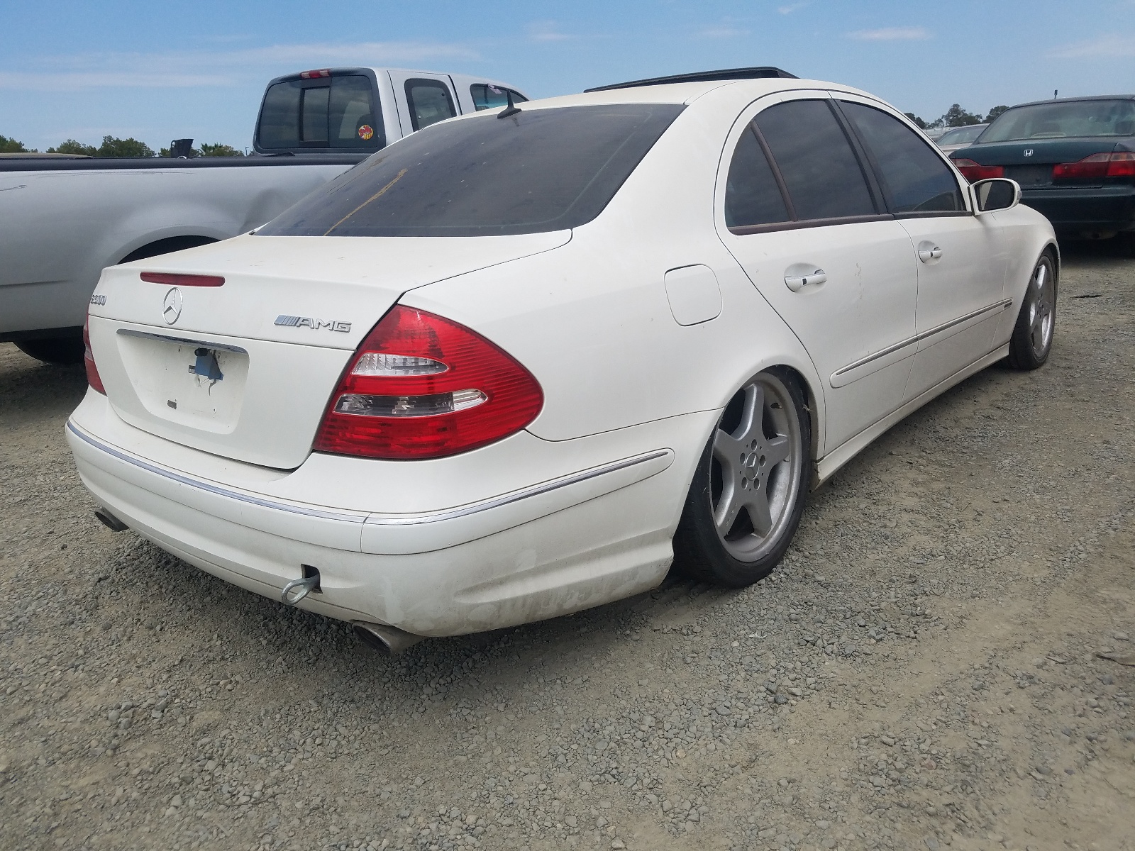 Photo 4 from auction – 2005 MERCEDES-BENZ E 500 with VIN WDBUF70J75A645682
