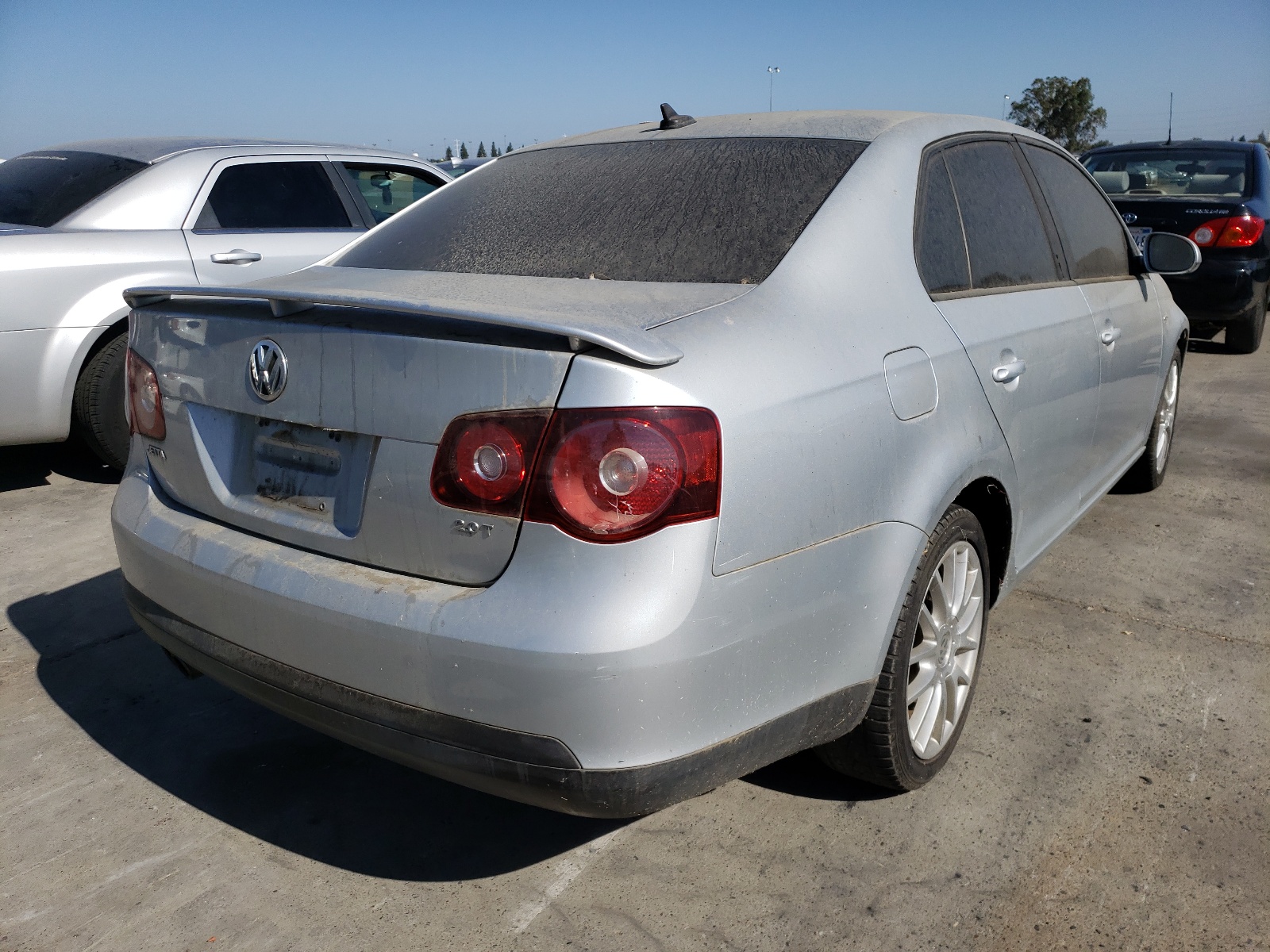 Photo 4 from auction – 2008 VOLKSWAGEN JETTA WOLF with VIN 3VWRA71K68M187747