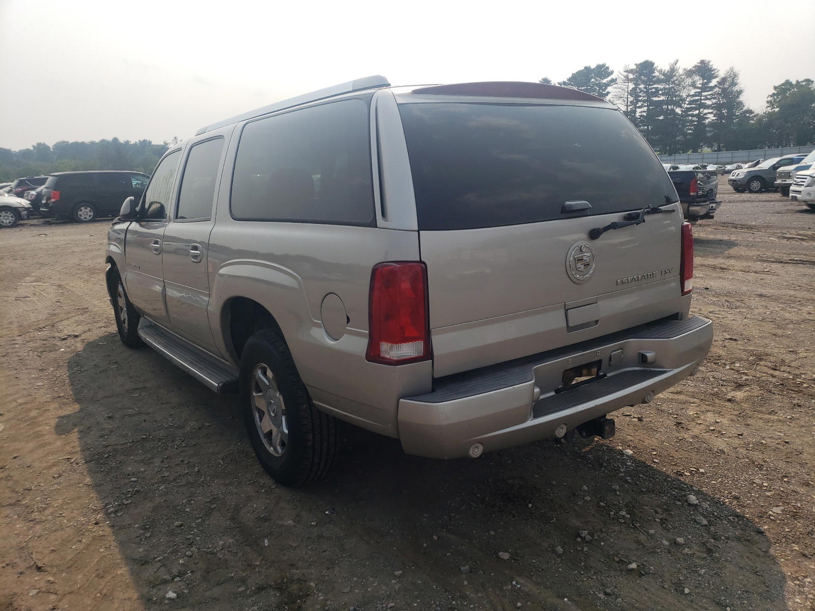 Photo 3 from auction – 2005 CADILLAC ESCALADE E with VIN 3GYFK66N95G174298
