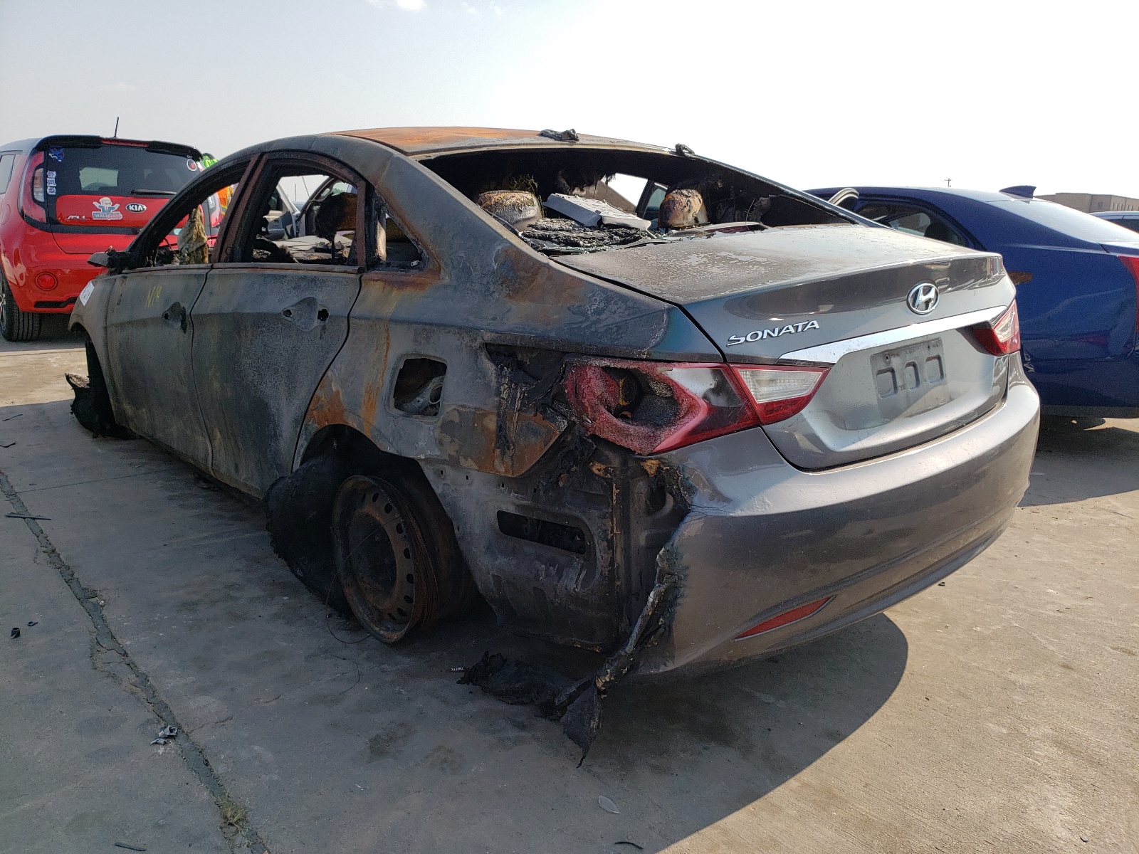 Photo 3 from auction – 2011 HYUNDAI SONATA GLS with VIN 5NPEB4AC1BH159275