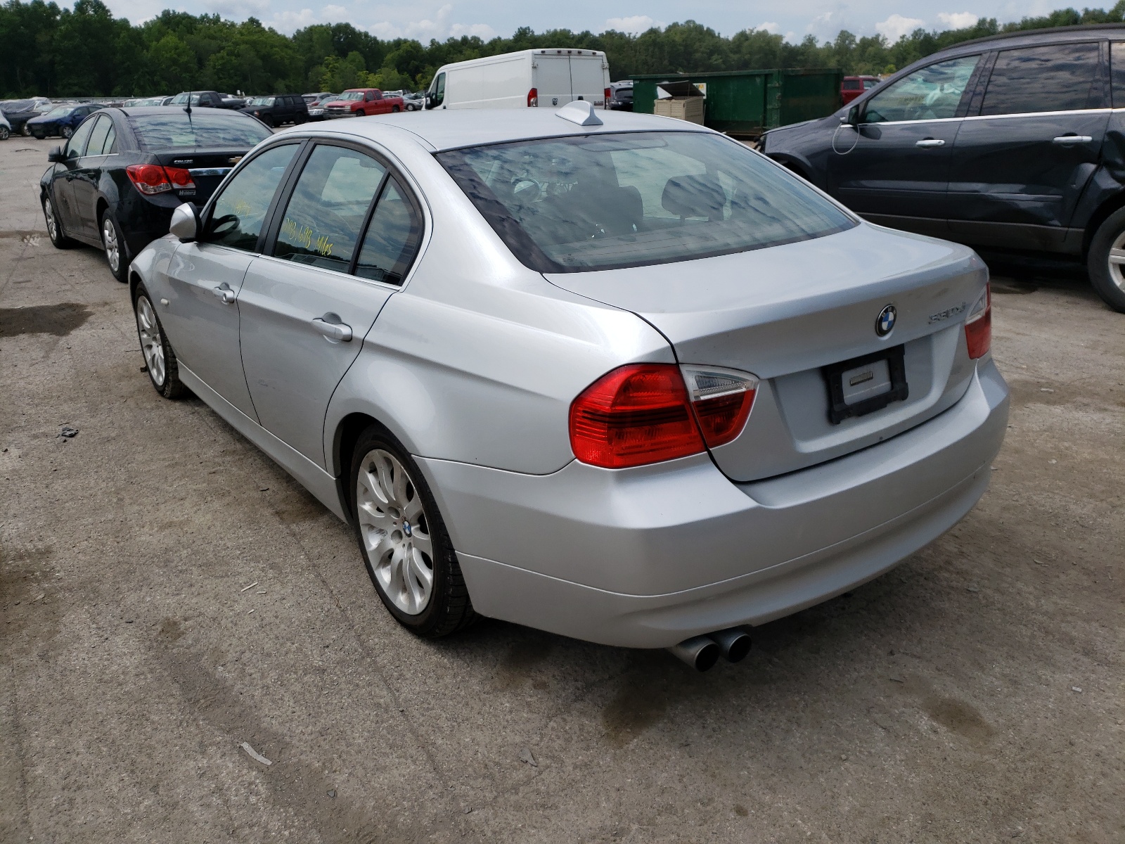 Photo 3 from auction – 2006 BMW 330 XI with VIN WBAVD33556KV64370