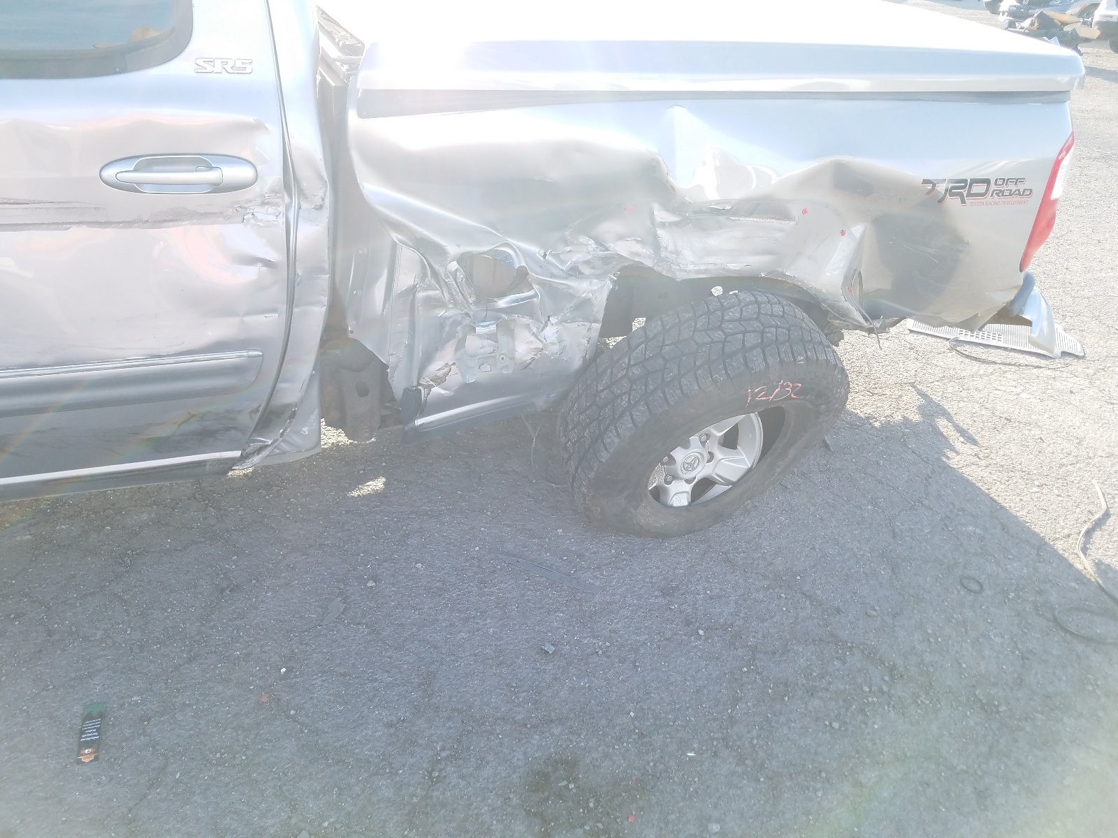 Photo 9 from auction – 2005 TOYOTA TUNDRA DOU with VIN 5TBDT44175S501726