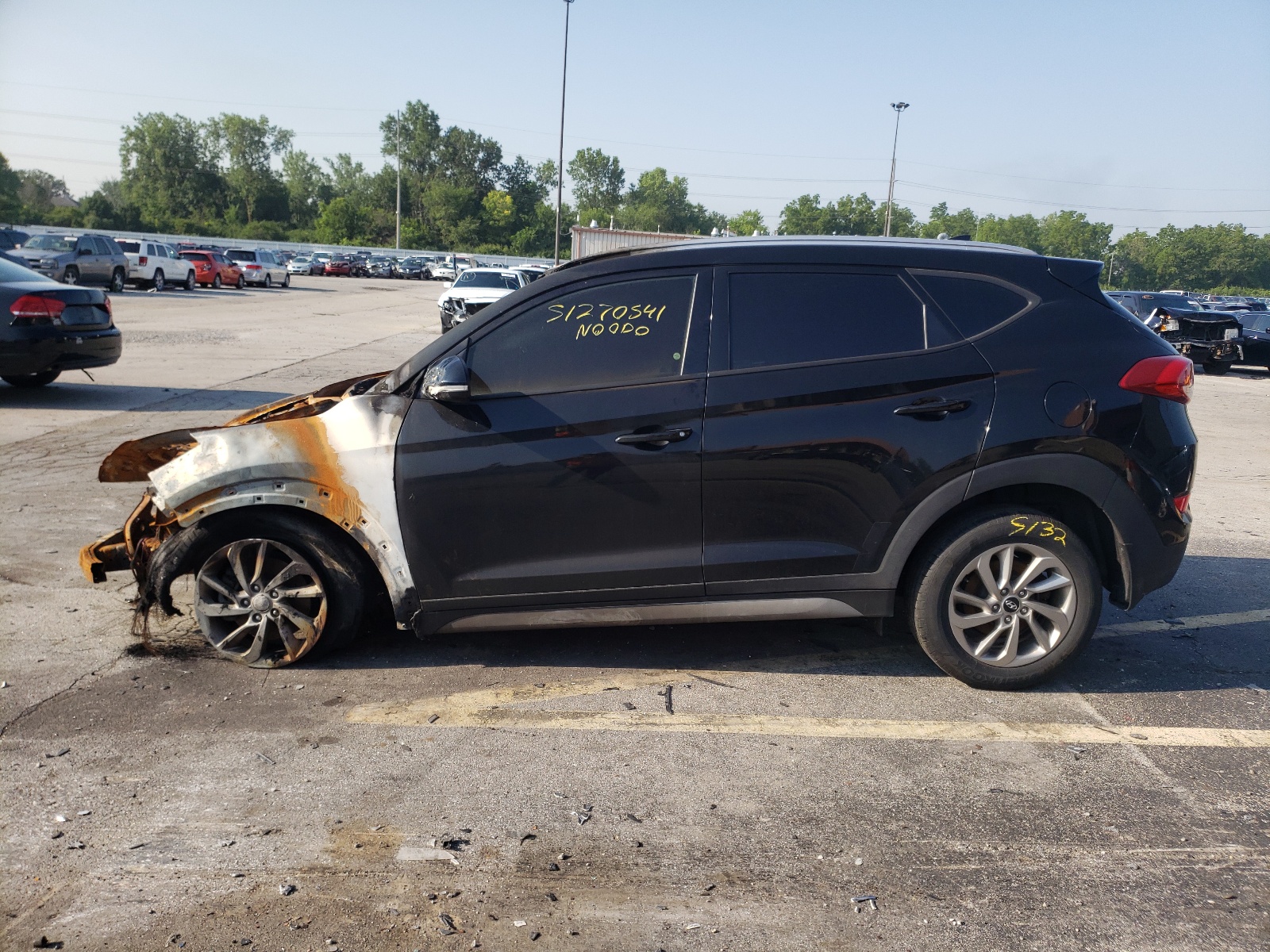 Photo 10 from auction – 2017 HYUNDAI TUCSON LIM with VIN KM8J3CA41HU557580