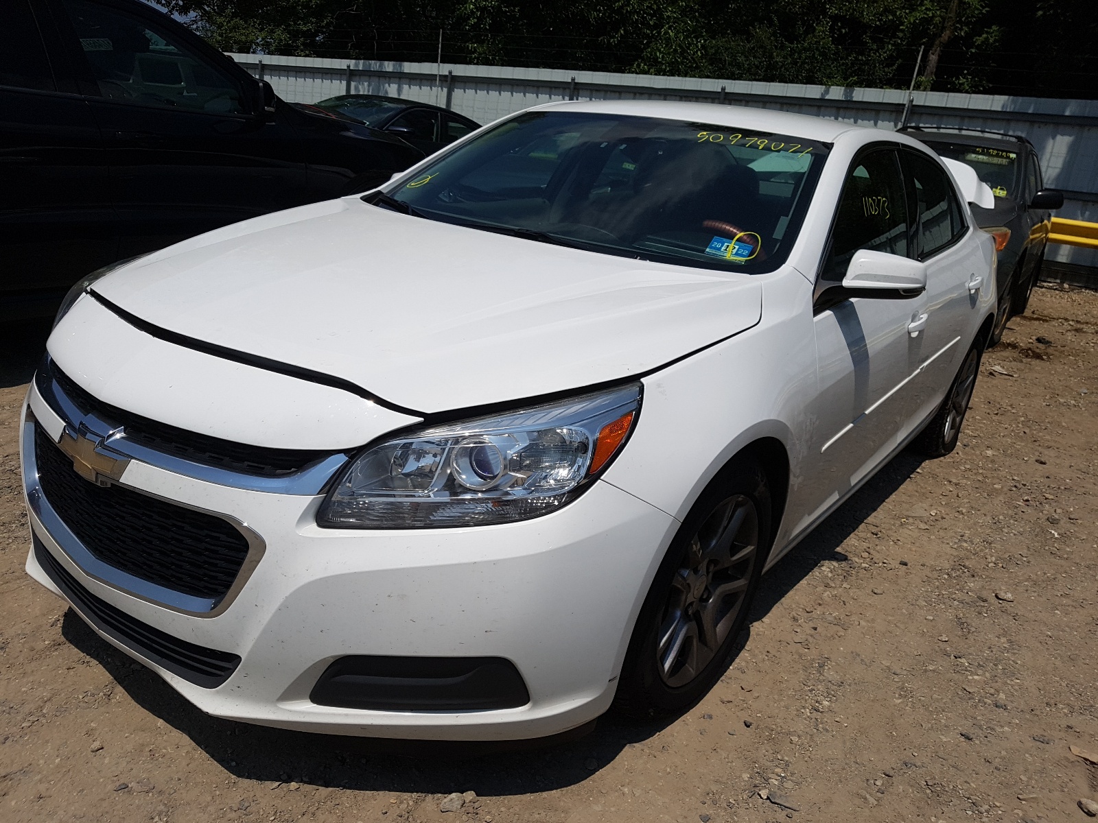 Photo 2 from auction – 2015 CHEVROLET MALIBU 1LT with VIN 1G11C5SL6FU138734
