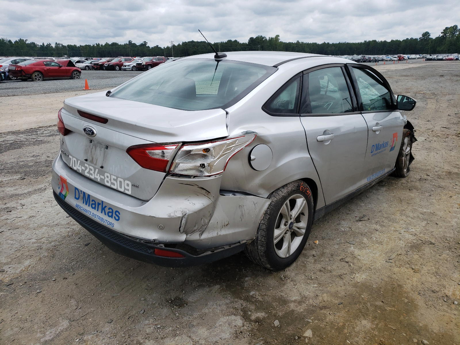 Photo 4 from auction – 2014 FORD FOCUS SE with VIN 1FADP3F28EL434752