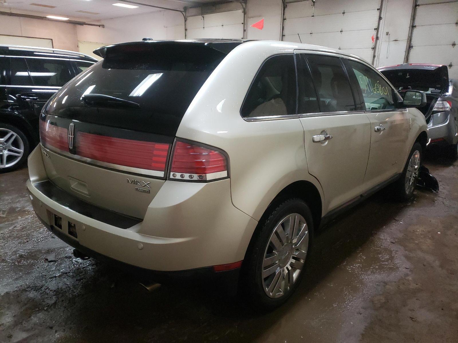 Photo 4 from auction – 2010 LINCOLN MKX with VIN 2LMDJ8JC3ABJ09302