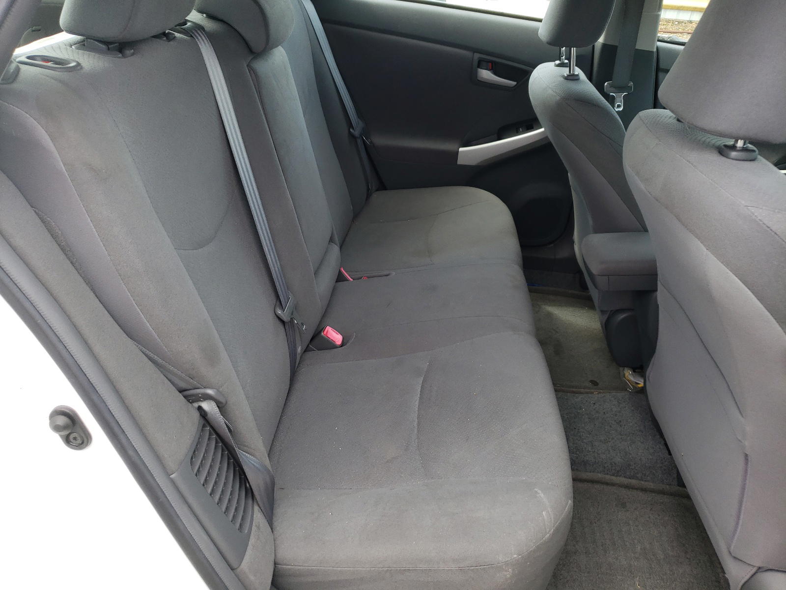 Photo 6 from auction – 2011 TOYOTA PRIUS with VIN JTDKN3DU5B1367207