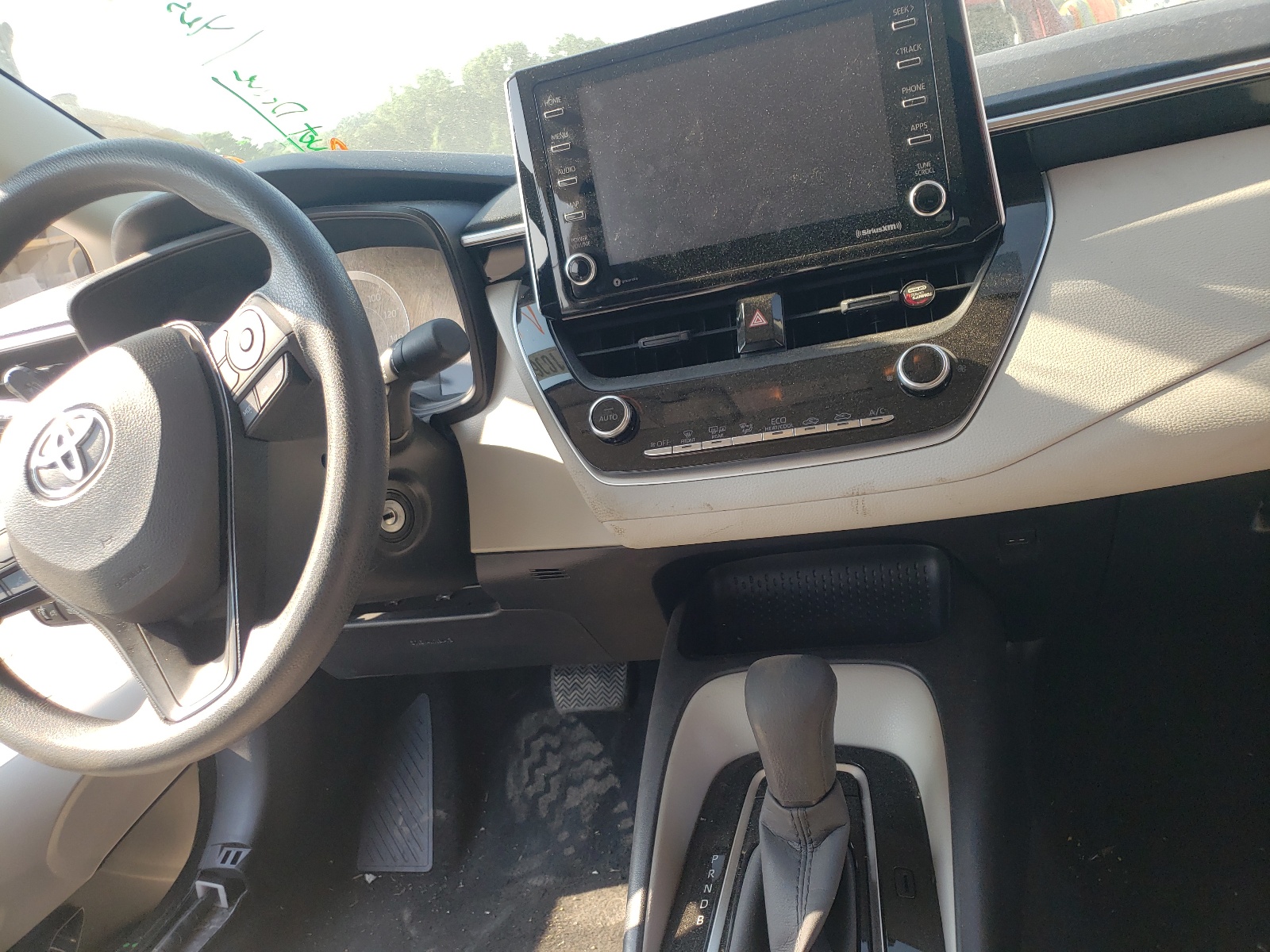 Photo 9 from auction – 2021 TOYOTA COROLLA LE with VIN JTDEPMAE2MJ141252