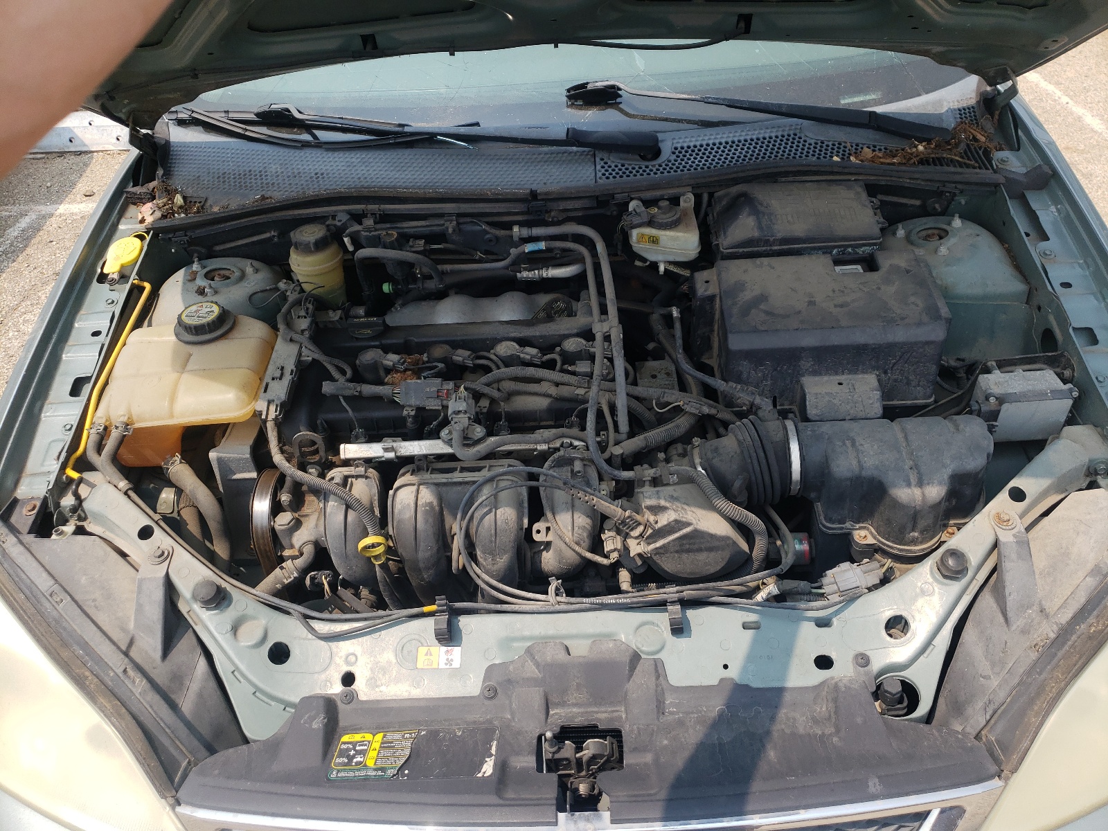 Photo 7 from auction – 2005 FORD FOCUS ZX4 with VIN 1FAFP34N85W251467