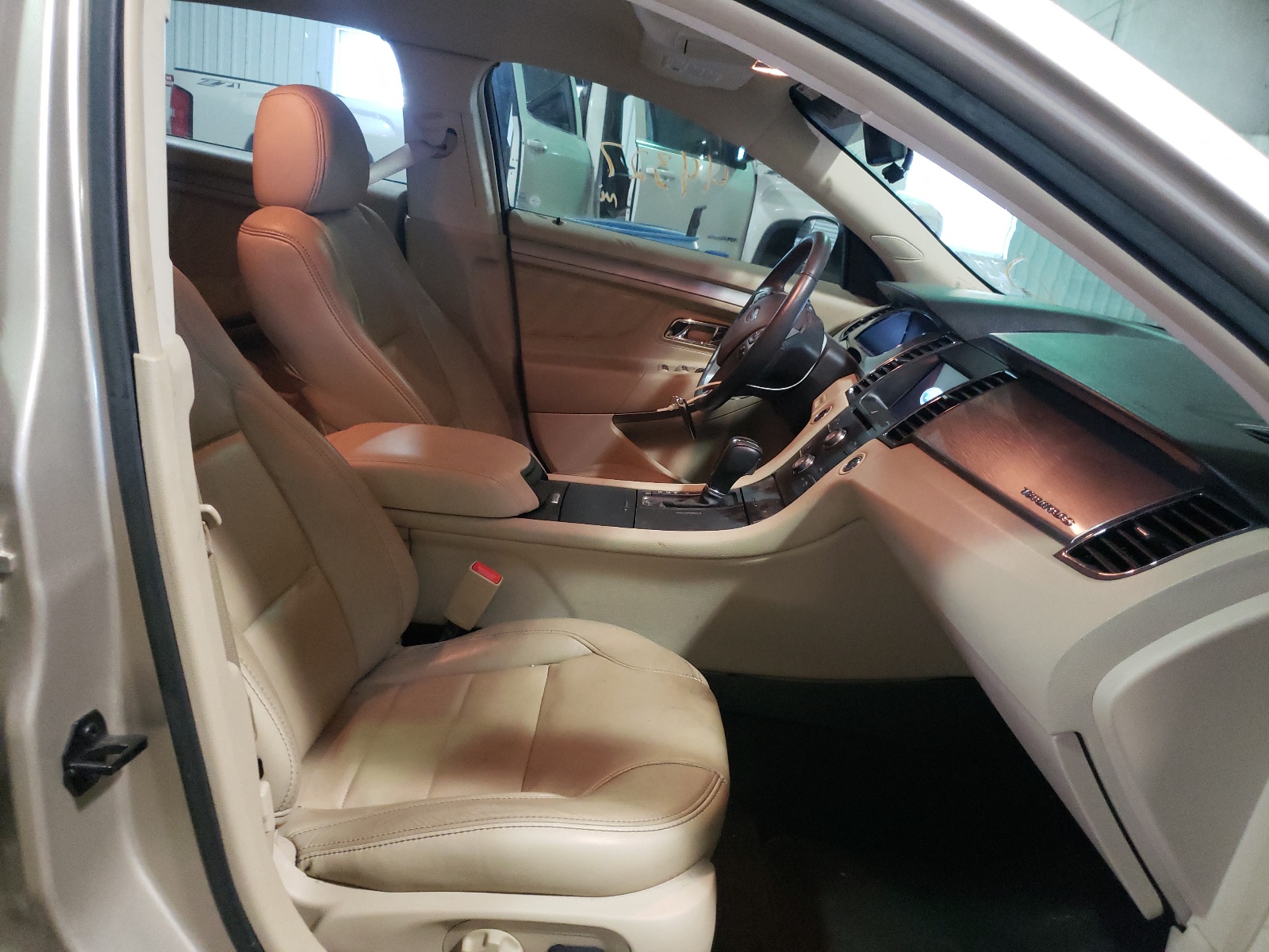 Zdjęcie 5 z aukcji – 2017 FORD TAURUS SEL z VIN 1FAHP2E88HG127435