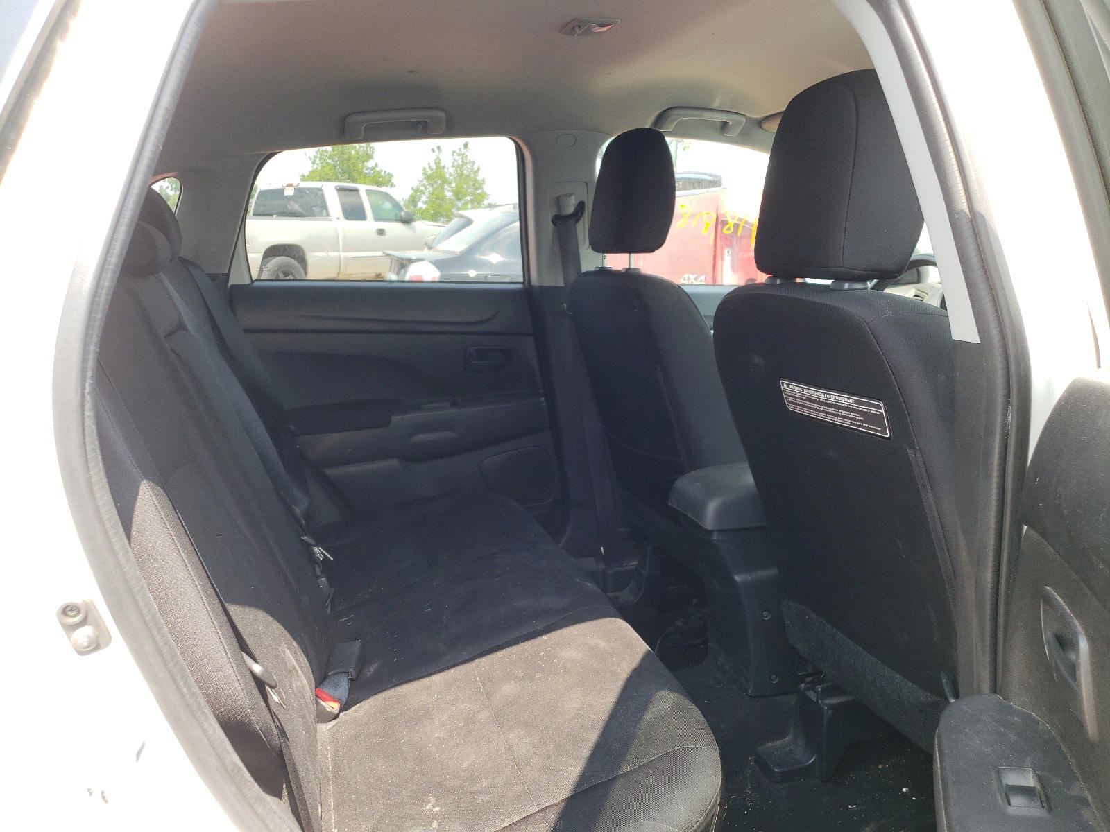 Photo 6 from auction – 2014 MITSUBISHI OUTLANDER with VIN 4A4AR3AU8EE016141