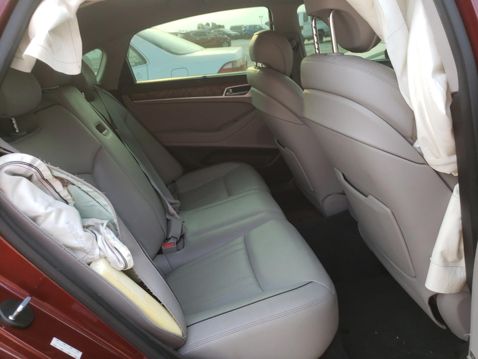 Photo 6 from auction – 2017 GENESIS G80 BASE with VIN KMHGN4JE6HU167433