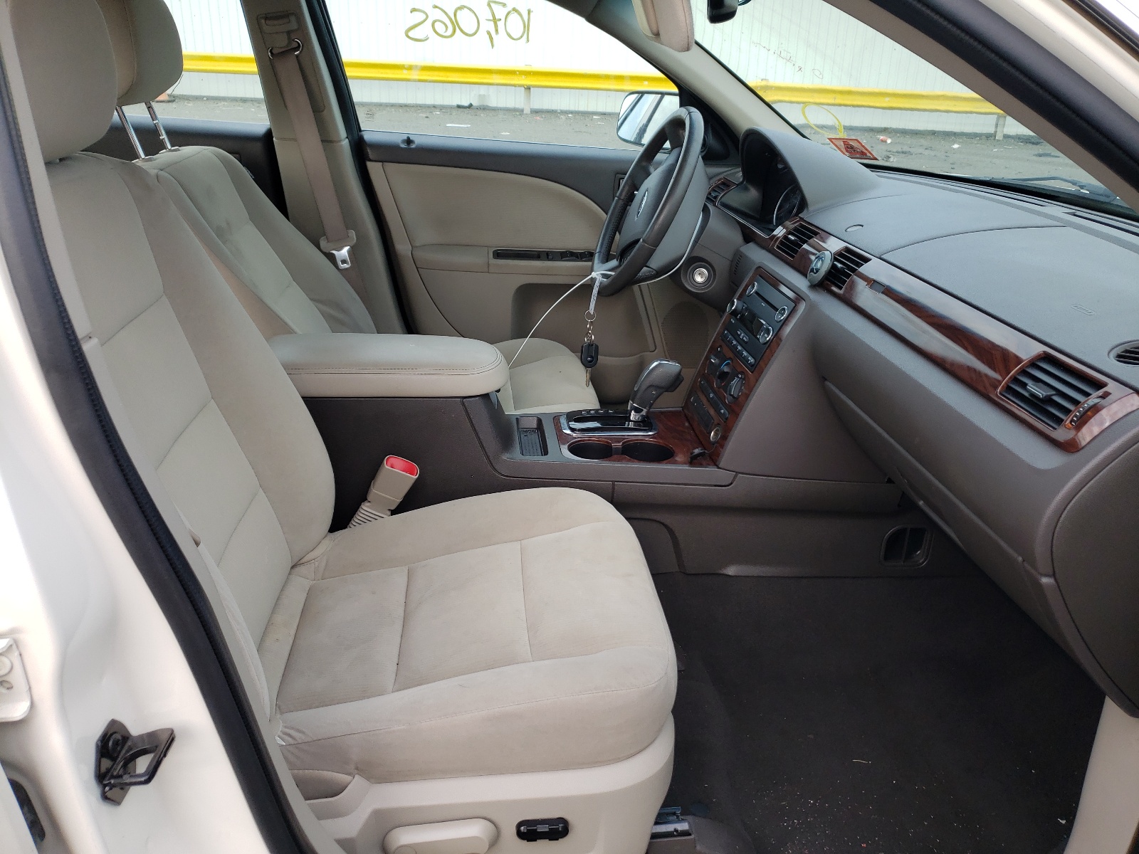 Photo 5 from auction – 2009 FORD TAURUS SE with VIN 1FAHP23W69G106098