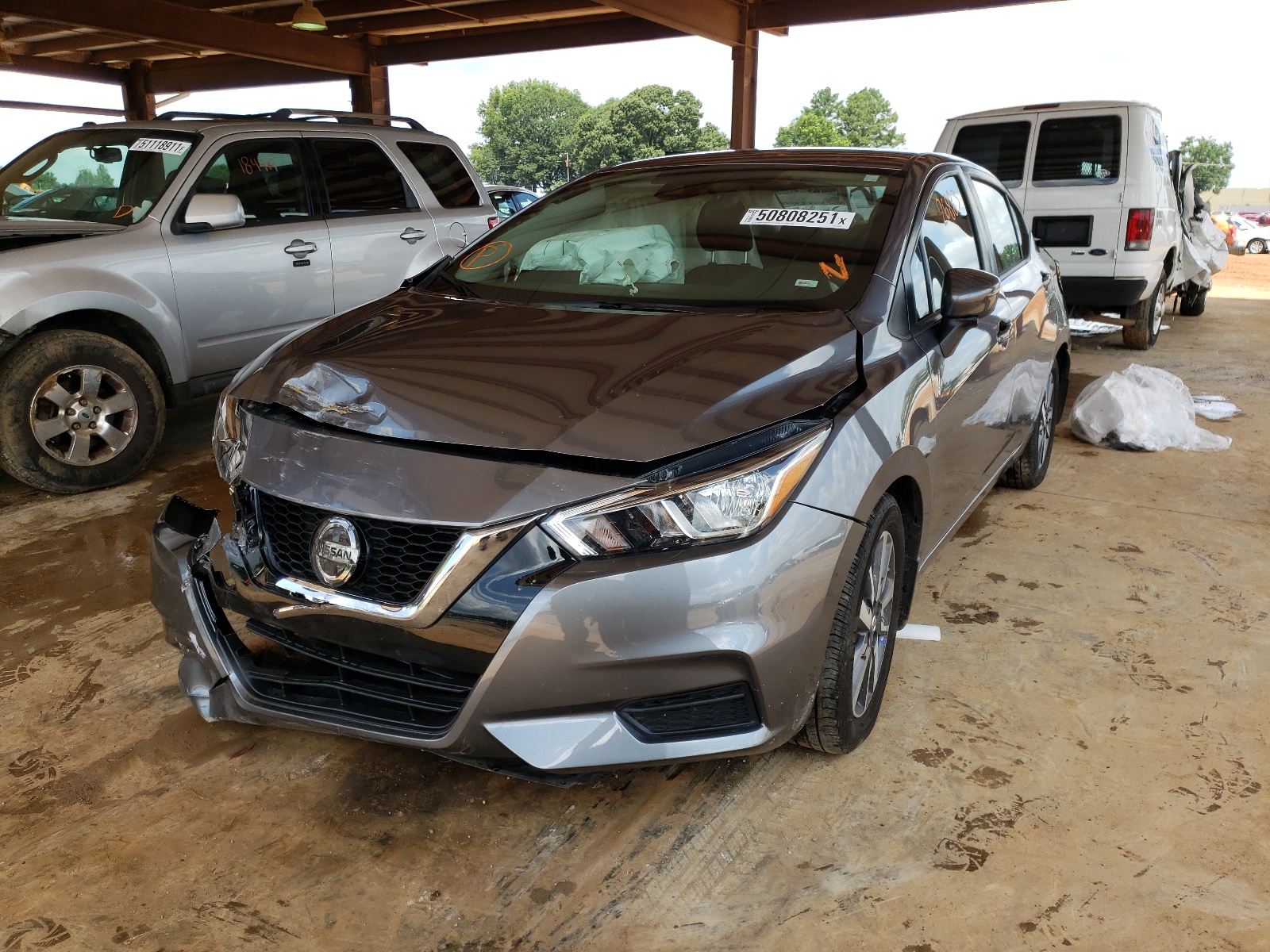Photo 2 from auction – 2020 NISSAN VERSA SV with VIN 3N1CN8EV5LL813149
