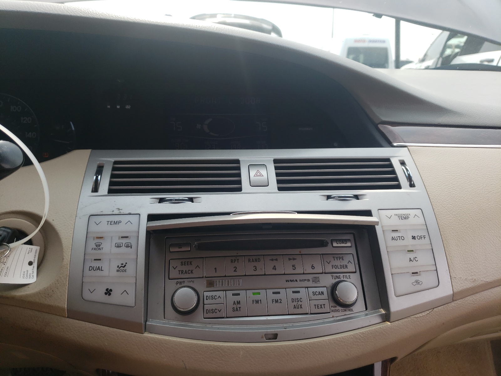 Photo 9 from auction – 2008 TOYOTA AVALON XL with VIN 4T1BK36B78U323751