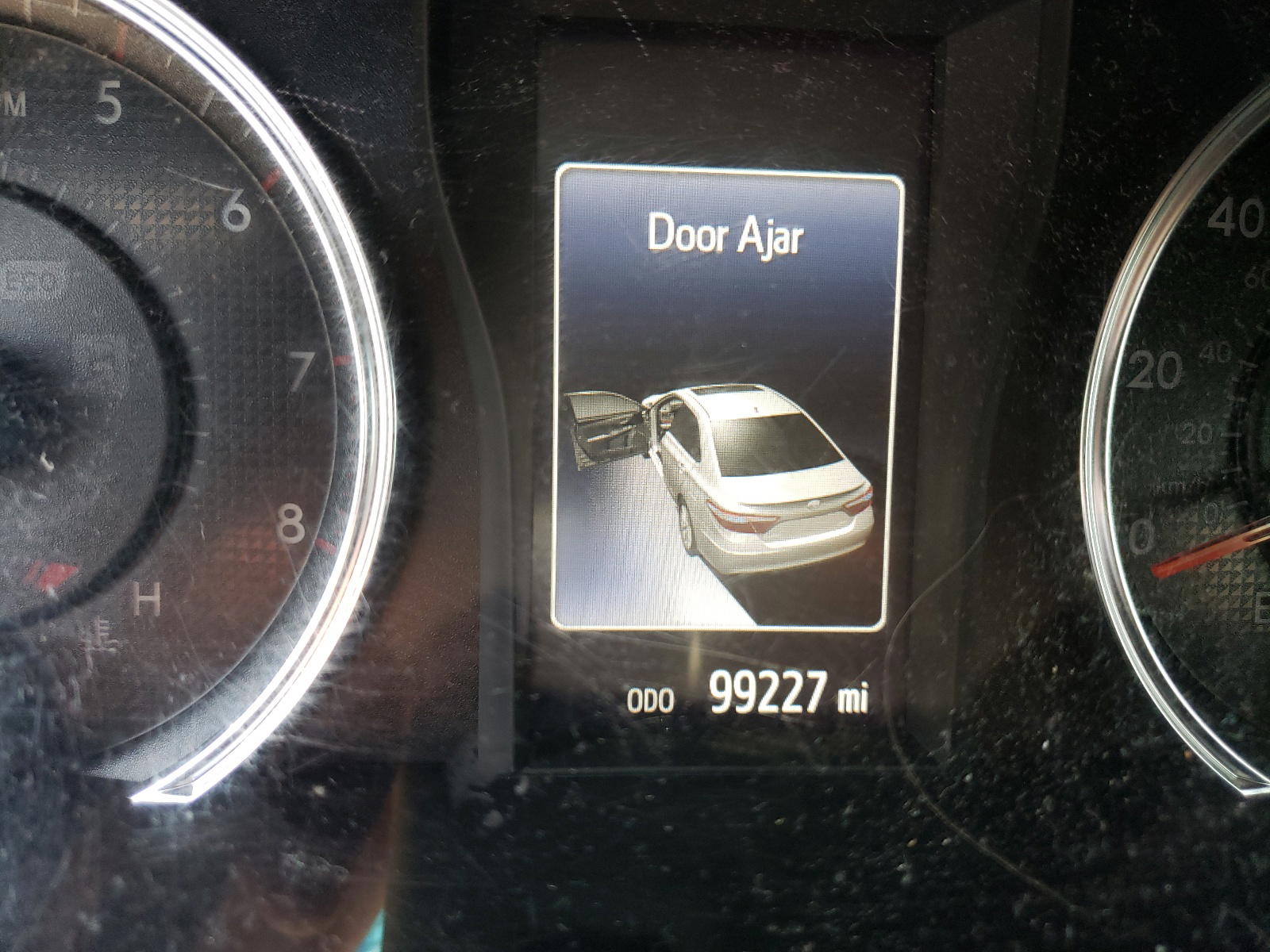 Photo 8 from auction – 2015 TOYOTA CAMRY with VIN 4T1BF1FK2FU067783