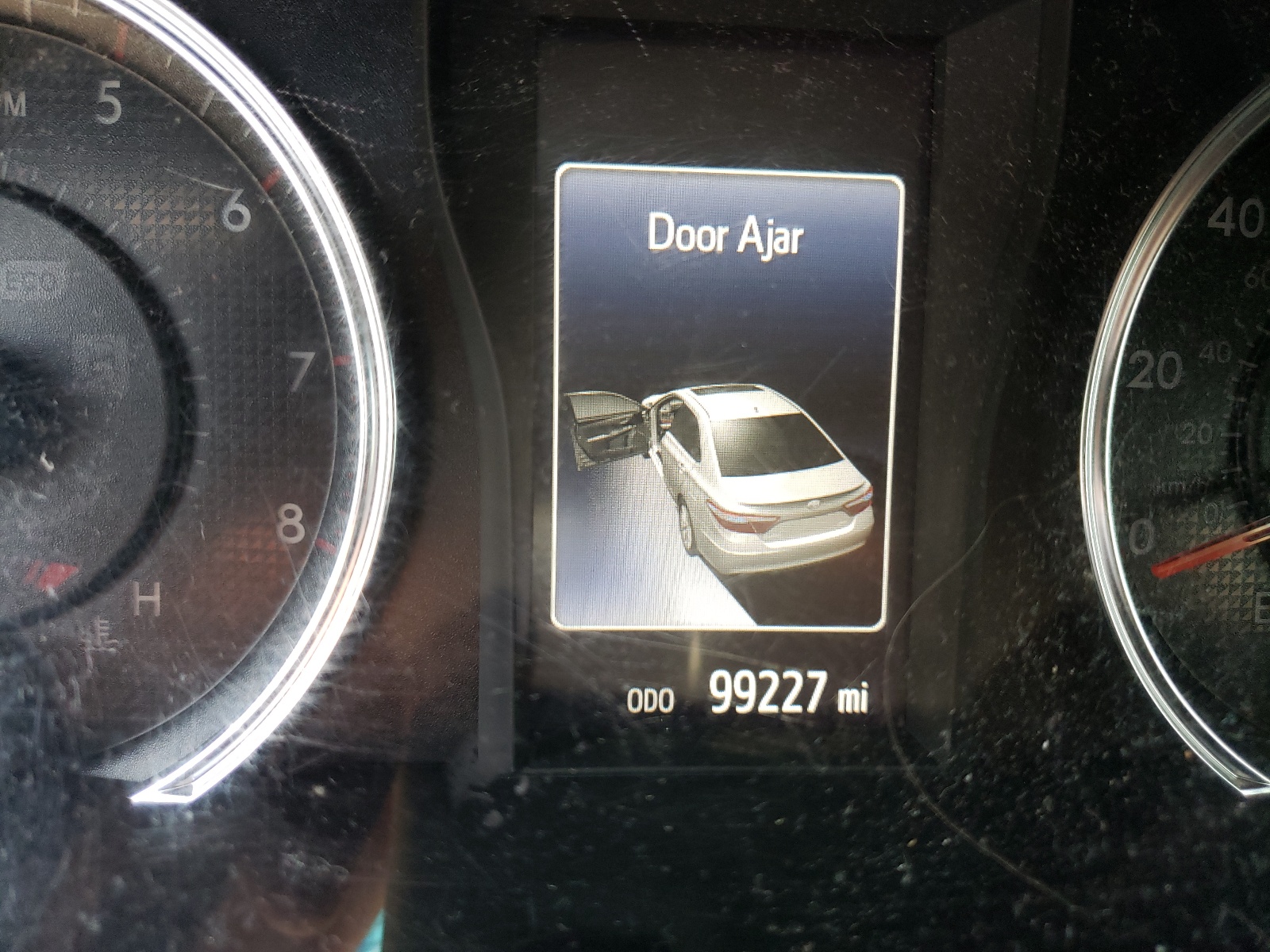 Zdjęcie 8 z aukcji – 2015 TOYOTA CAMRY z VIN 4T1BF1FK2FU067783