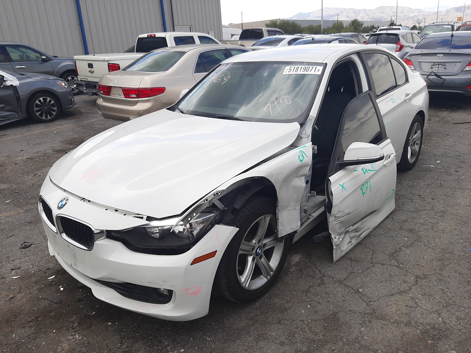 Foto 2 de la subasta – 2013 BMW 328 I con VIN WBA3A5C51DF602954